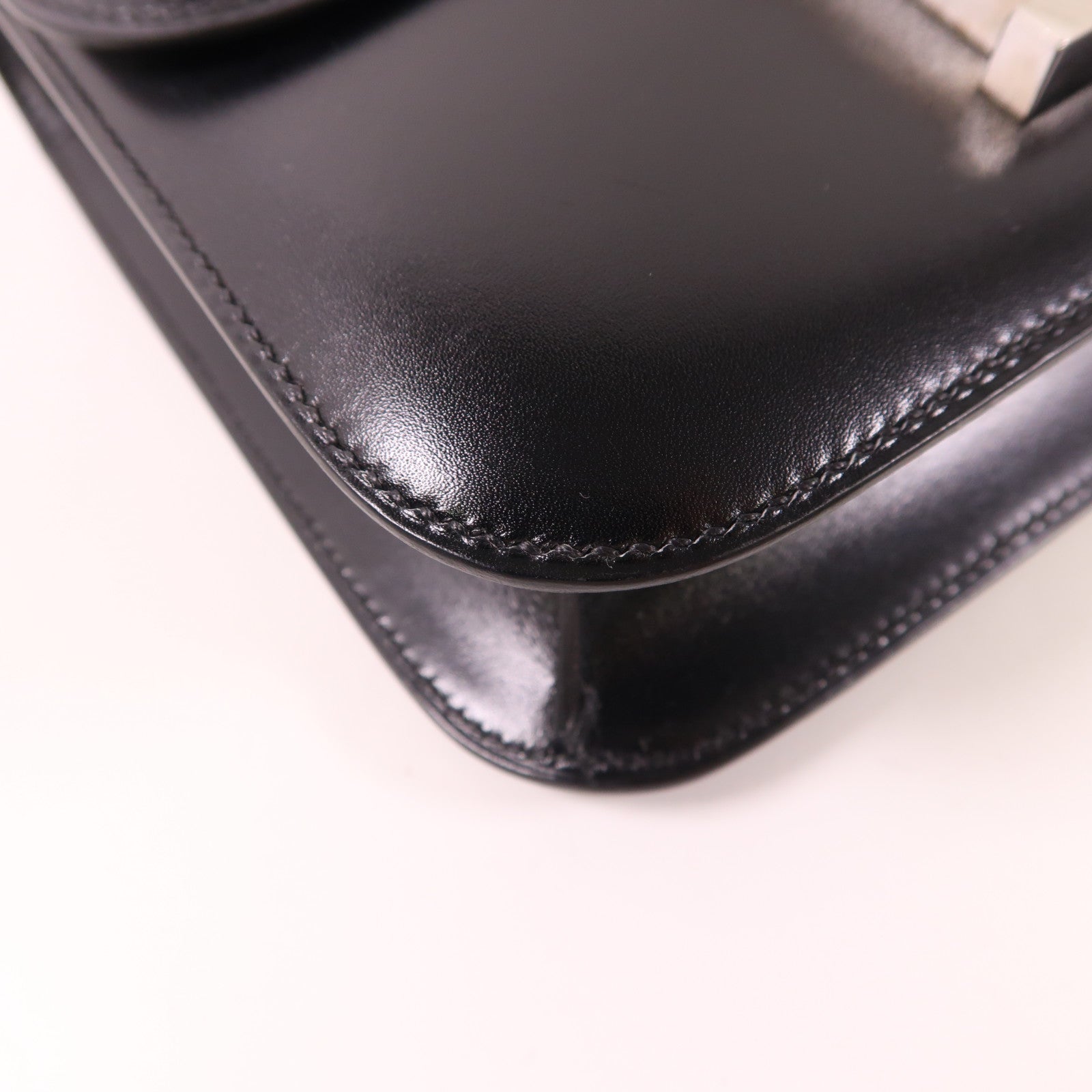 HERMES 皮革Constance 24肩背袋銀扣肩背袋Noir