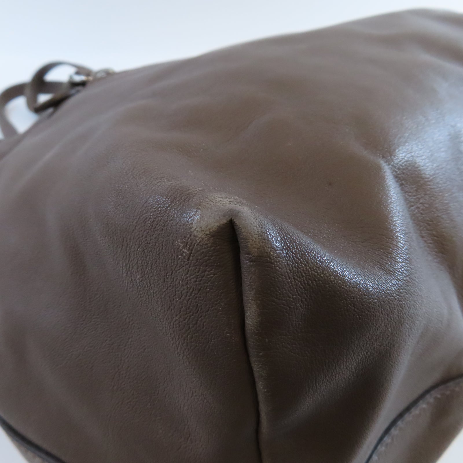 Miu Miu 【激減優惠】牛皮皮革Tote Bag銀扣肩背袋啡色