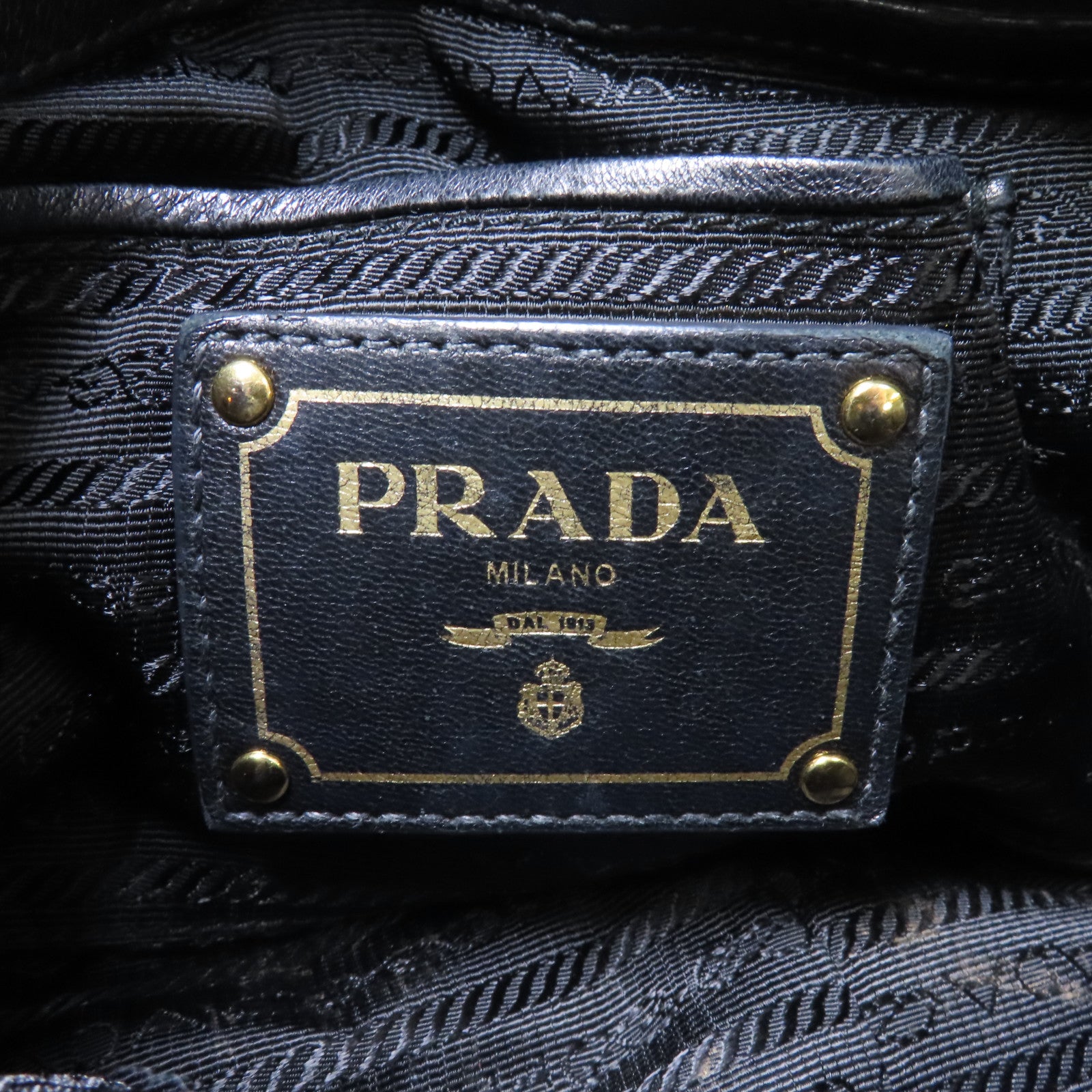 PRADA 【激減優惠】Nappa皮革Gaufre金扣手挽袋黑色