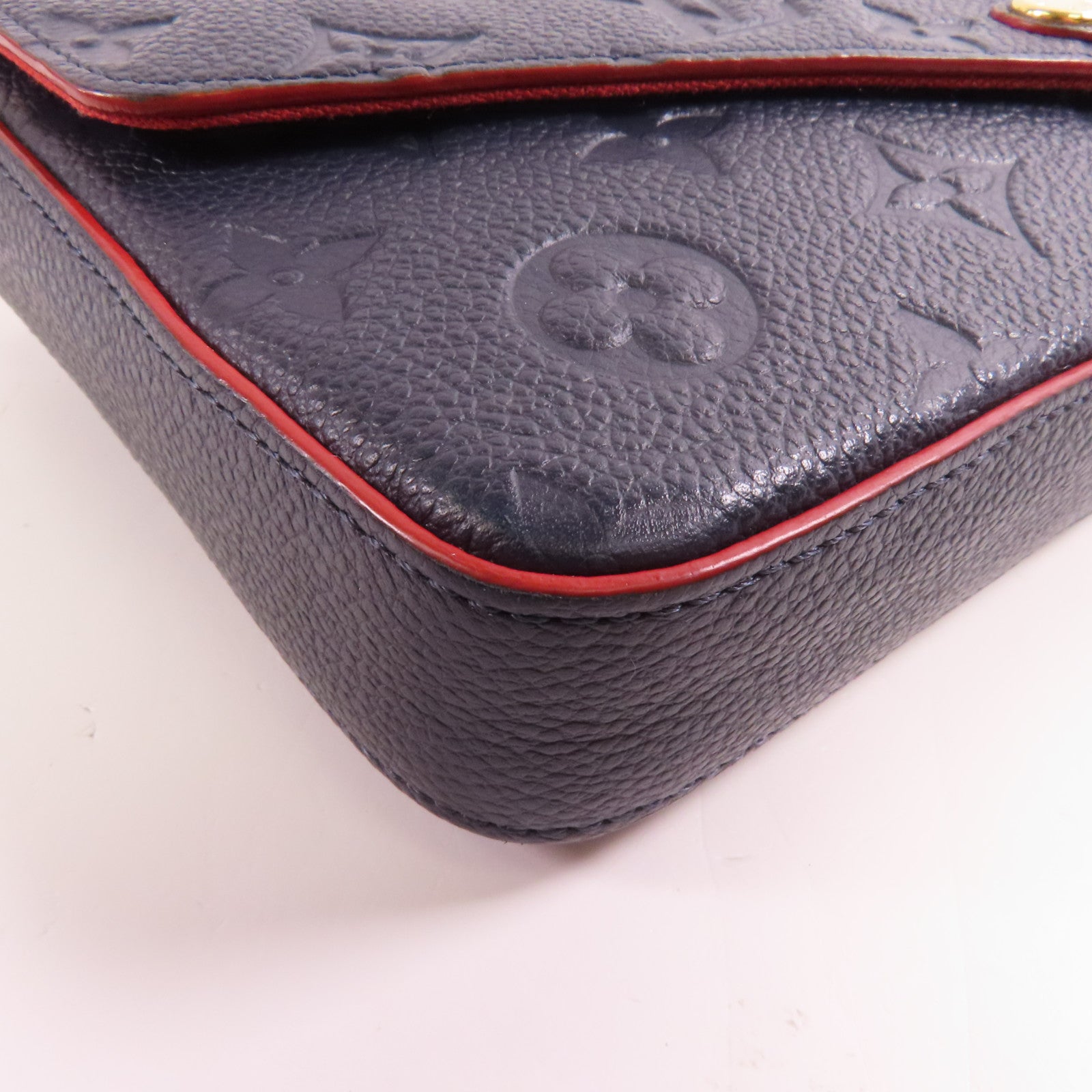 LOUIS VUITTON Monogram Empreinte Felicie Pochette金扣鏈帶肩背袋
