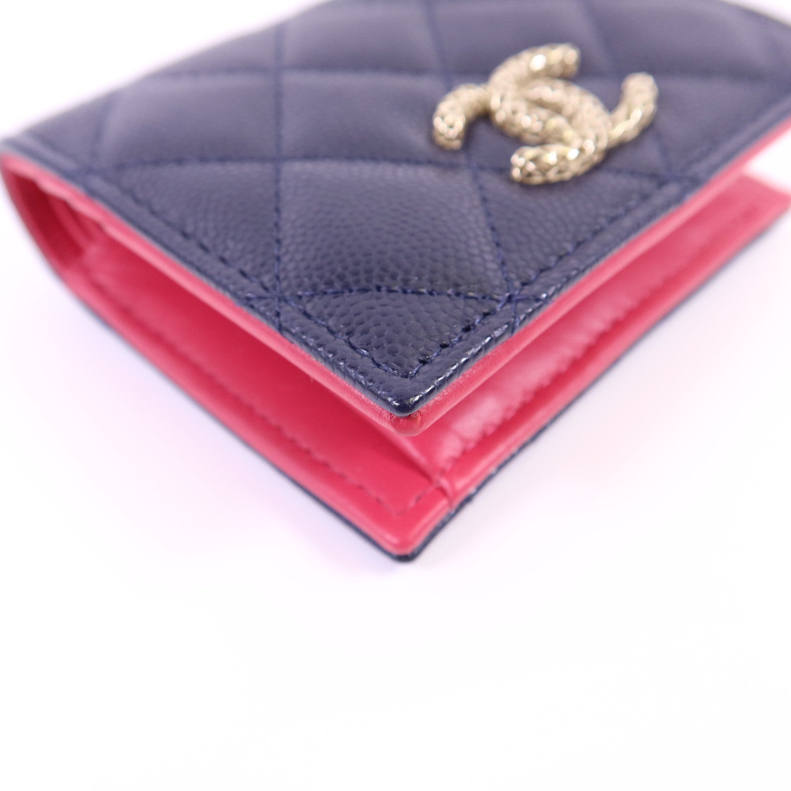 CHANEL 牛皮皮革Bifold Wallet金扣錢包