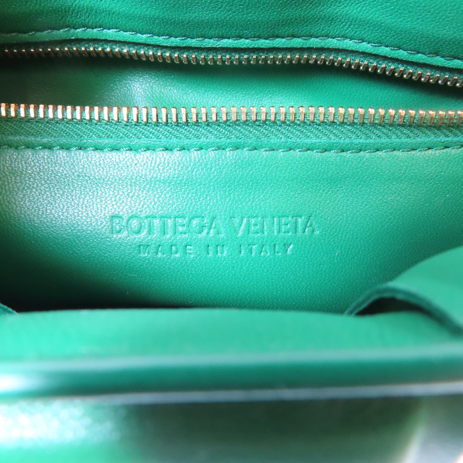 BOTTEGA VENETA 【激減優惠】牛皮皮革Padded Cassette金扣肩背袋綠色