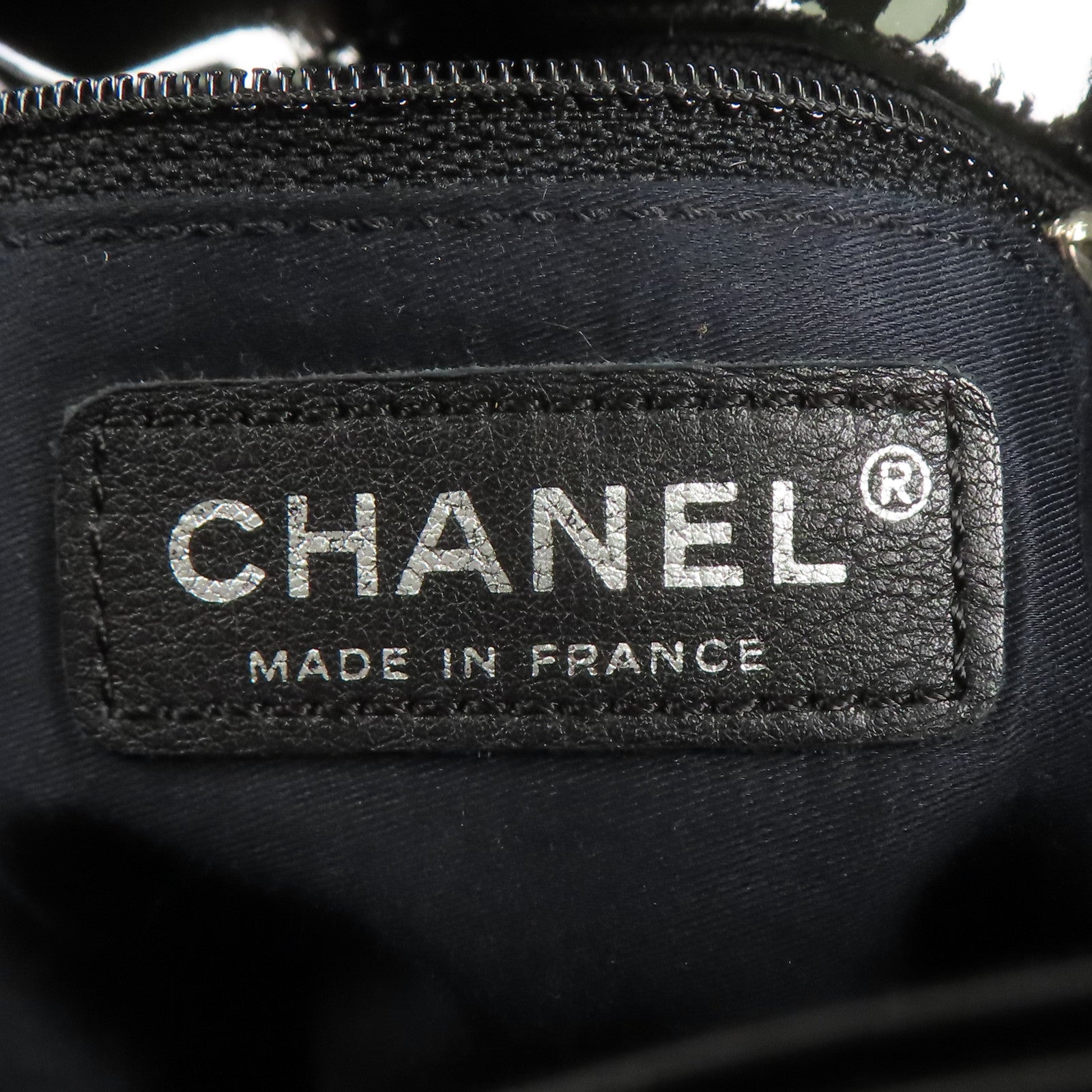 CHANEL 漆皮皮革Shoulder Bag銀扣鏈帶肩背袋