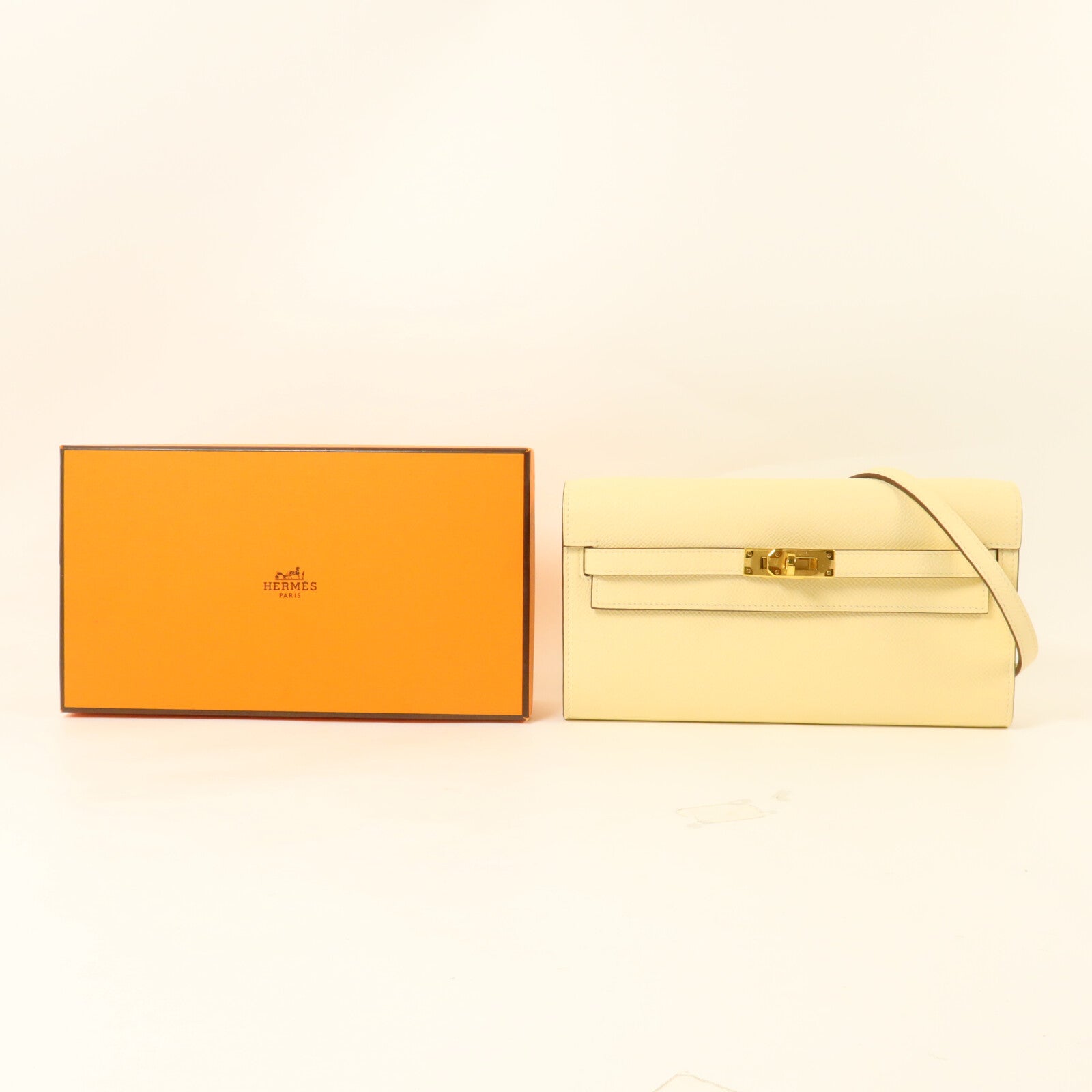 HERMES Epsom皮革Kelly To Go肩背袋Nata/Jaune Poussin