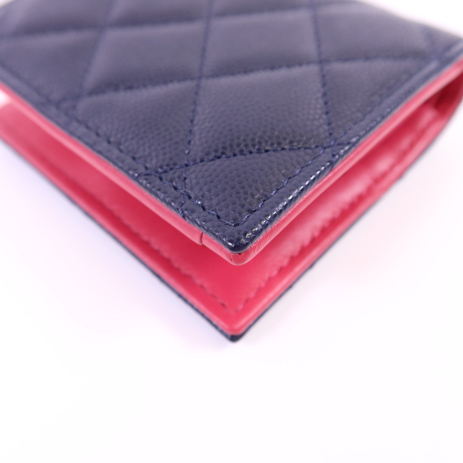 CHANEL 牛皮皮革Bifold Wallet金扣錢包