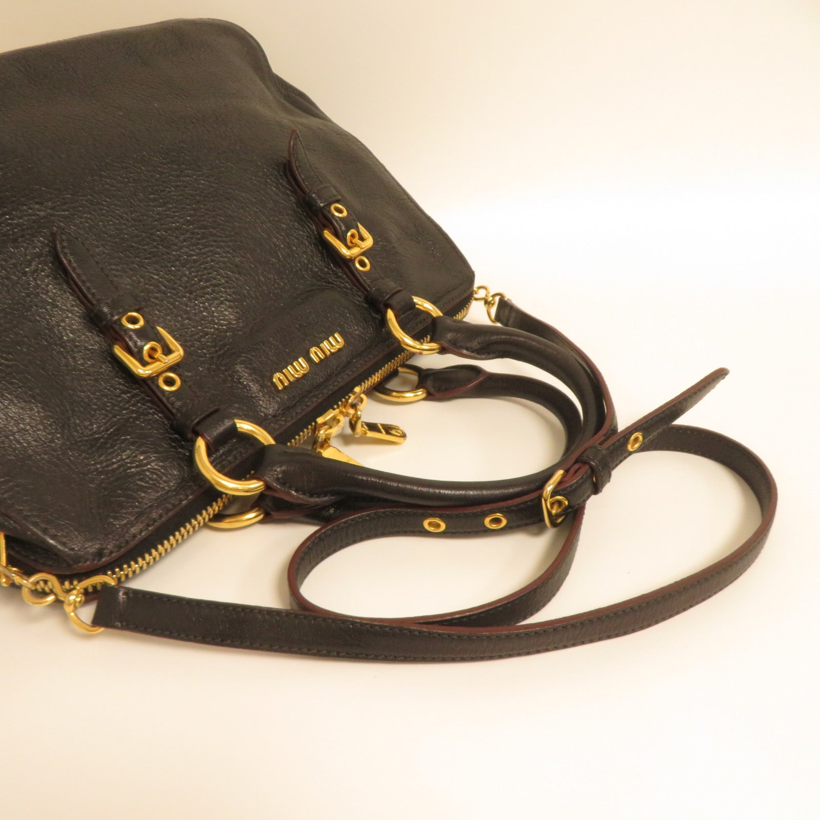 Miu Miu 【激減優惠】牛皮皮革Tote Bag金扣手挽肩背兩用袋黑色