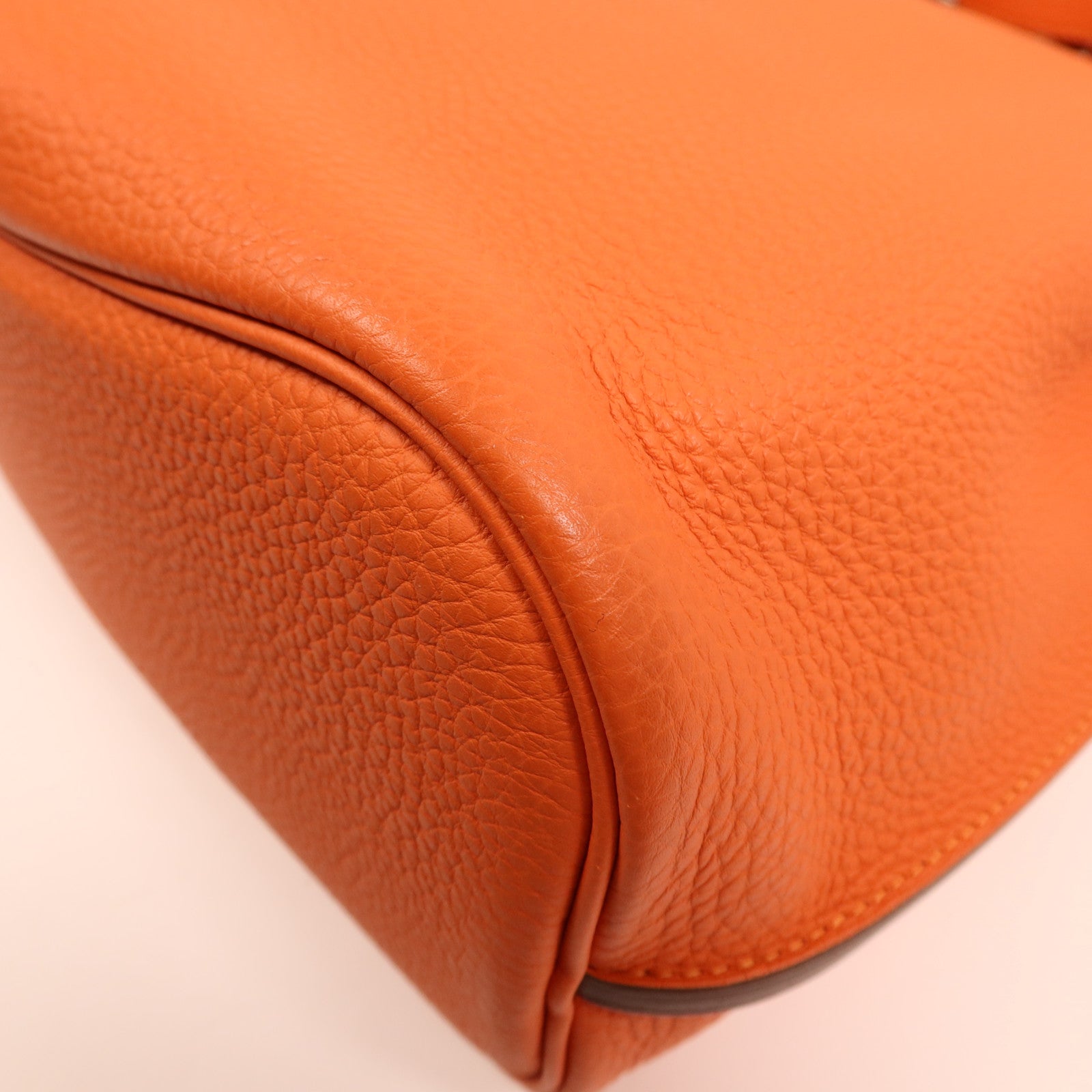 HERMES Togo皮革So Kelly 26銀扣肩背袋Feu