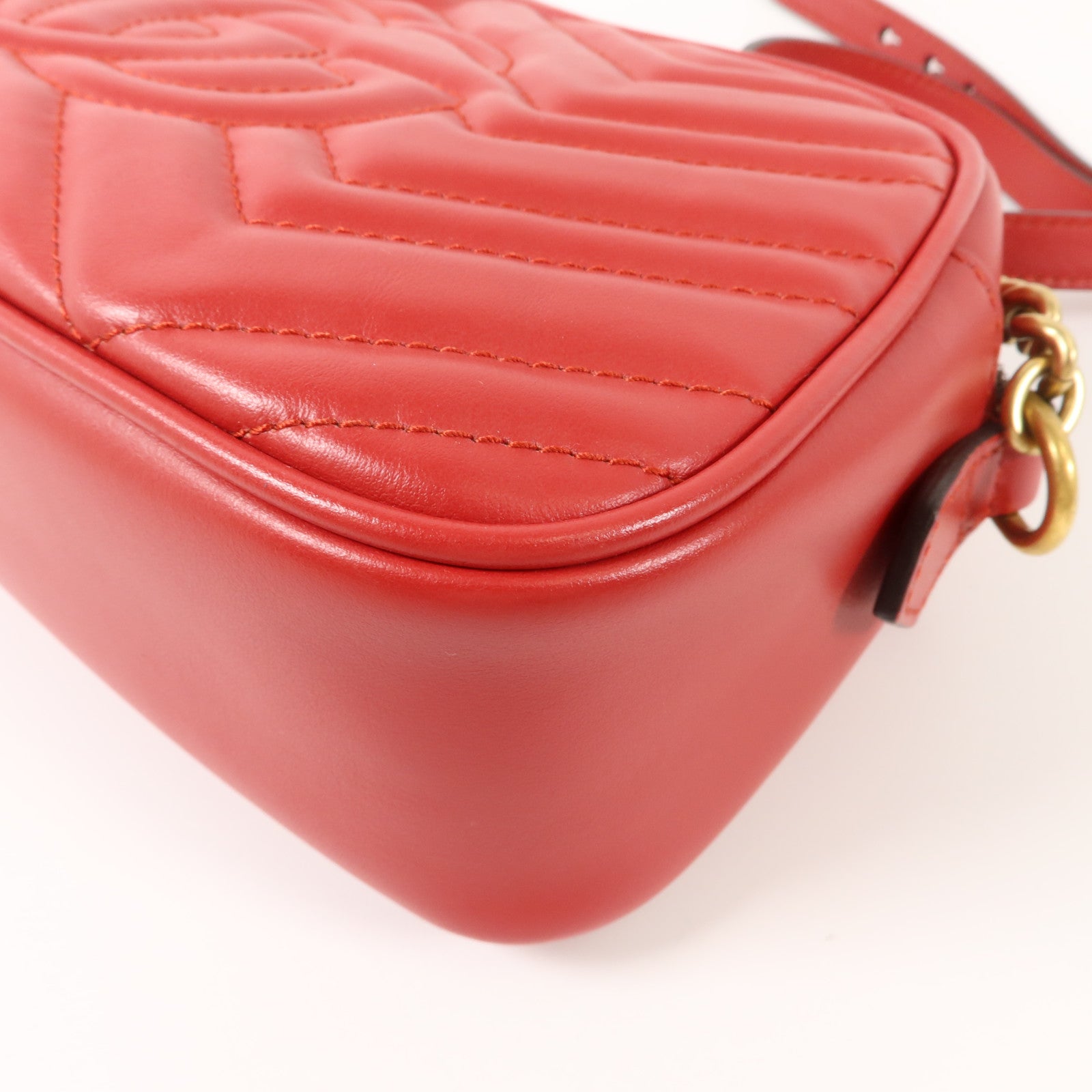 GUCCI 牛皮皮革GG Marmont Small Camera Bag肩背袋