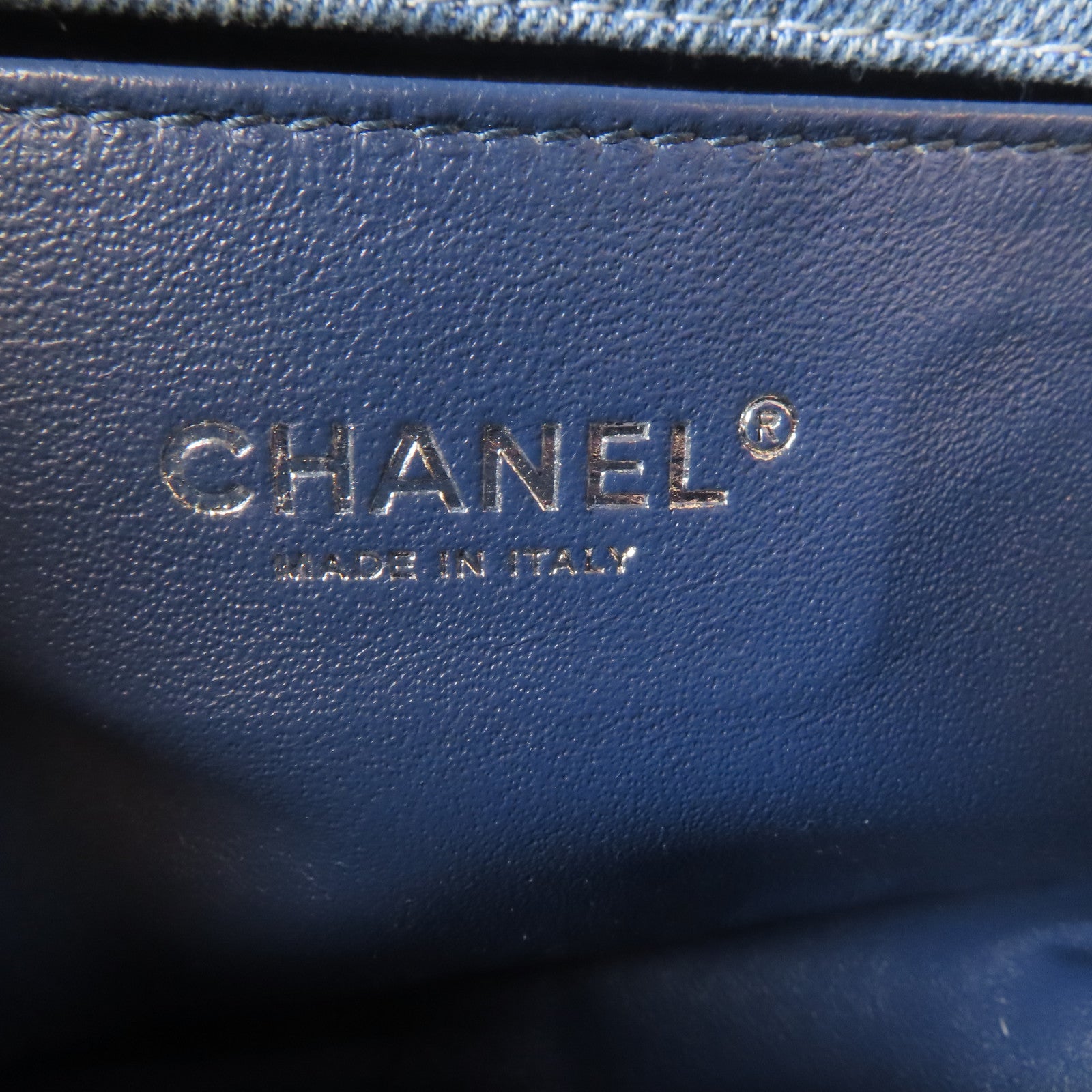 CHANEL 菱格牛仔布料Boy 25黑扣鏈帶肩背袋藍色