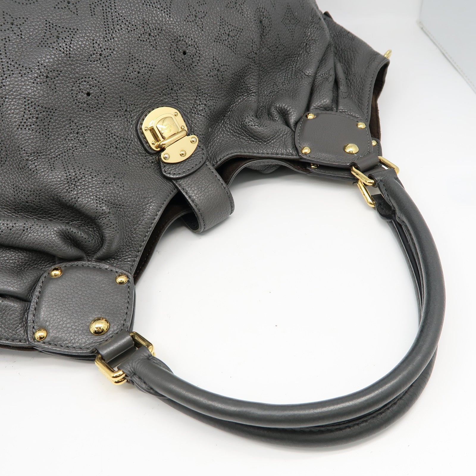 LOUIS VUITTON 【激減優惠】Monogram Mahina L金扣肩背袋灰色