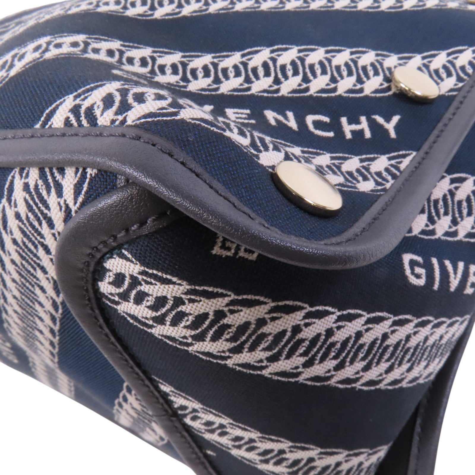 GIVENCHY 帆布Bond Chain Tote Bag銀扣肩背愛