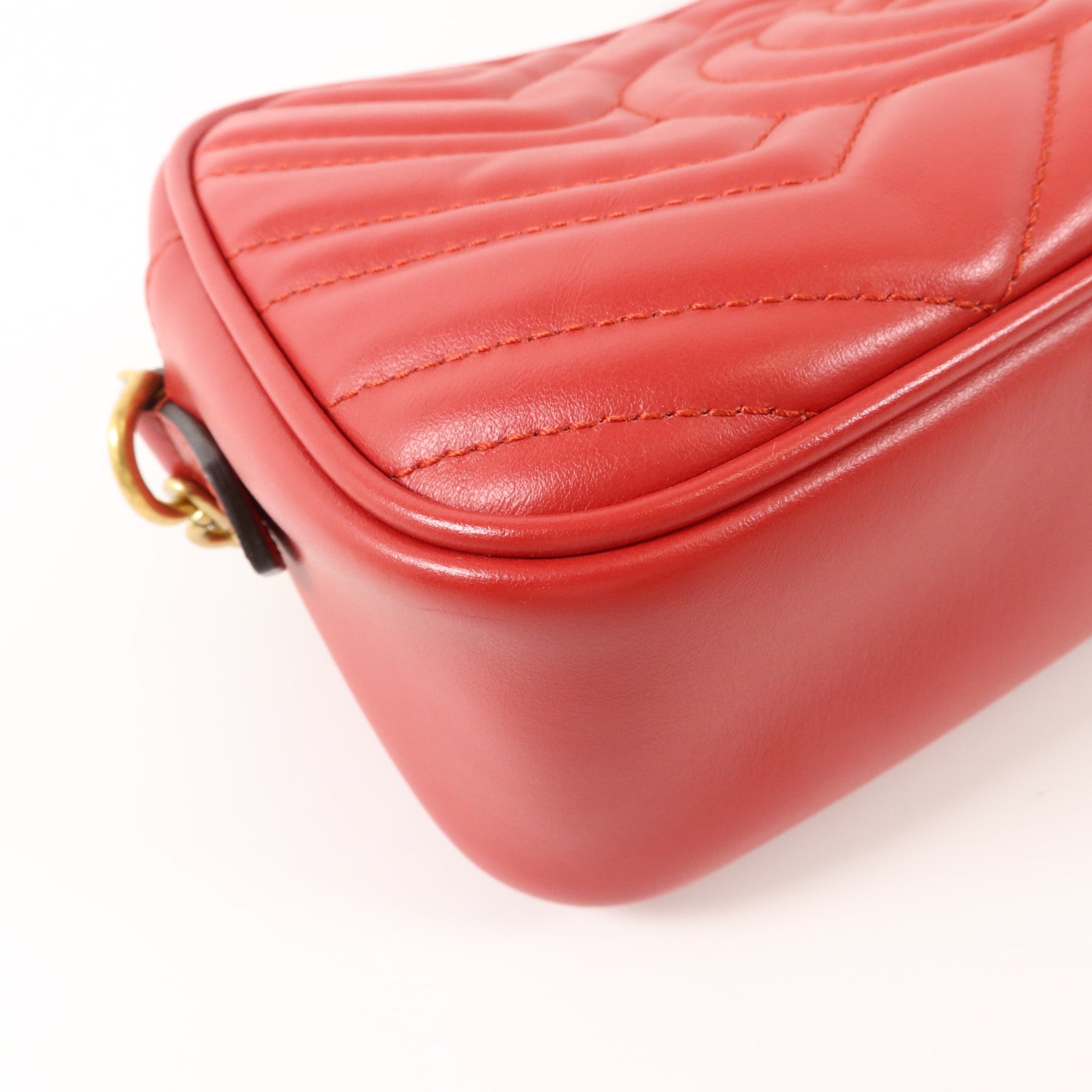 GUCCI 牛皮皮革GG Marmont Small Camera Bag肩背袋
