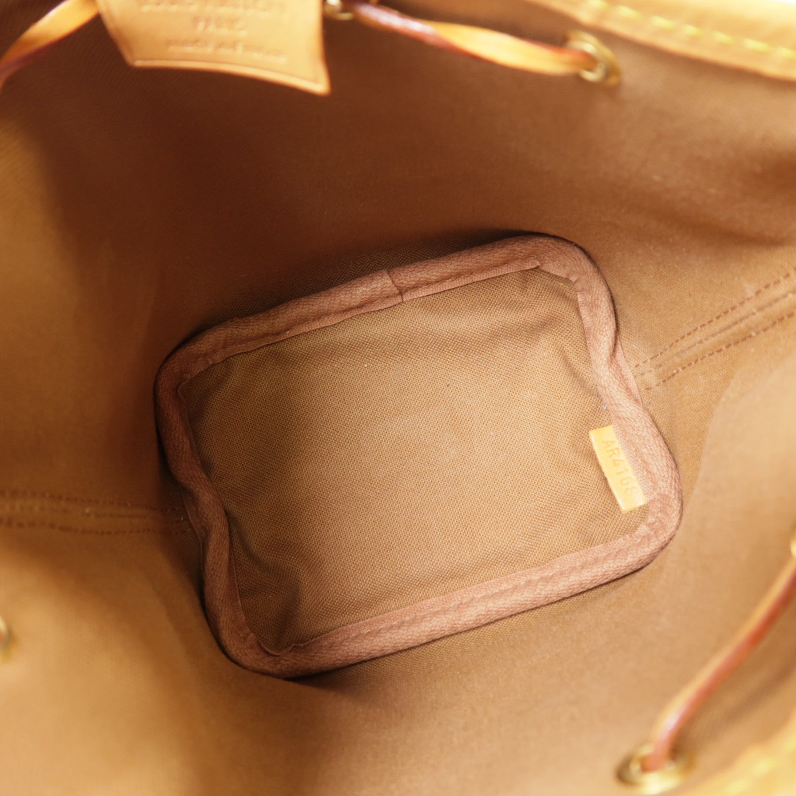 LOUIS VUITTON Monogram Nano Noe金扣肩背袋棕色