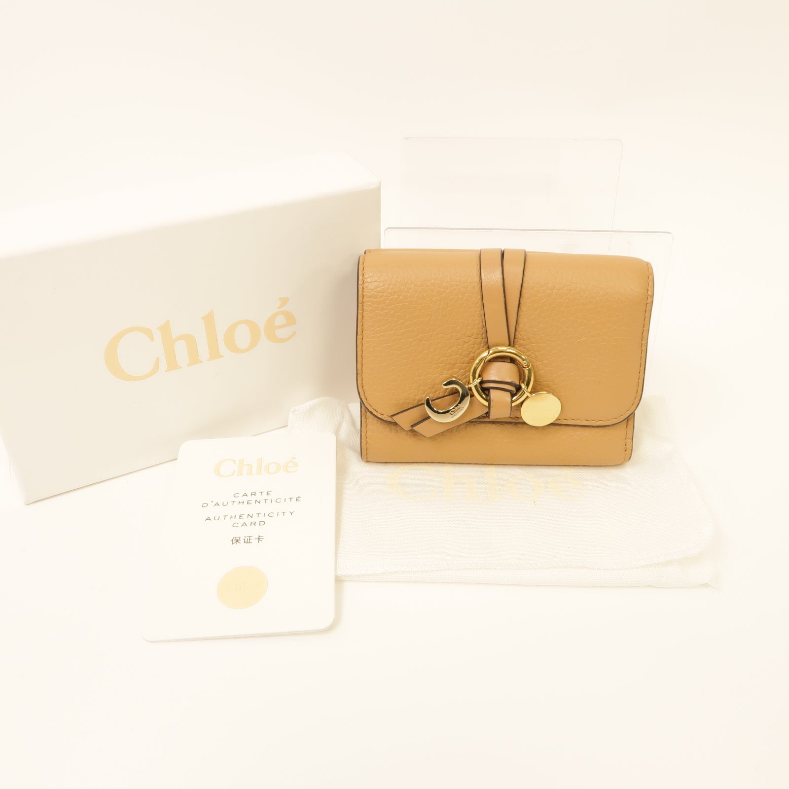 Chloe 牛皮皮革Alphabet Small Tri-Fold Wallet金扣錢包杏色