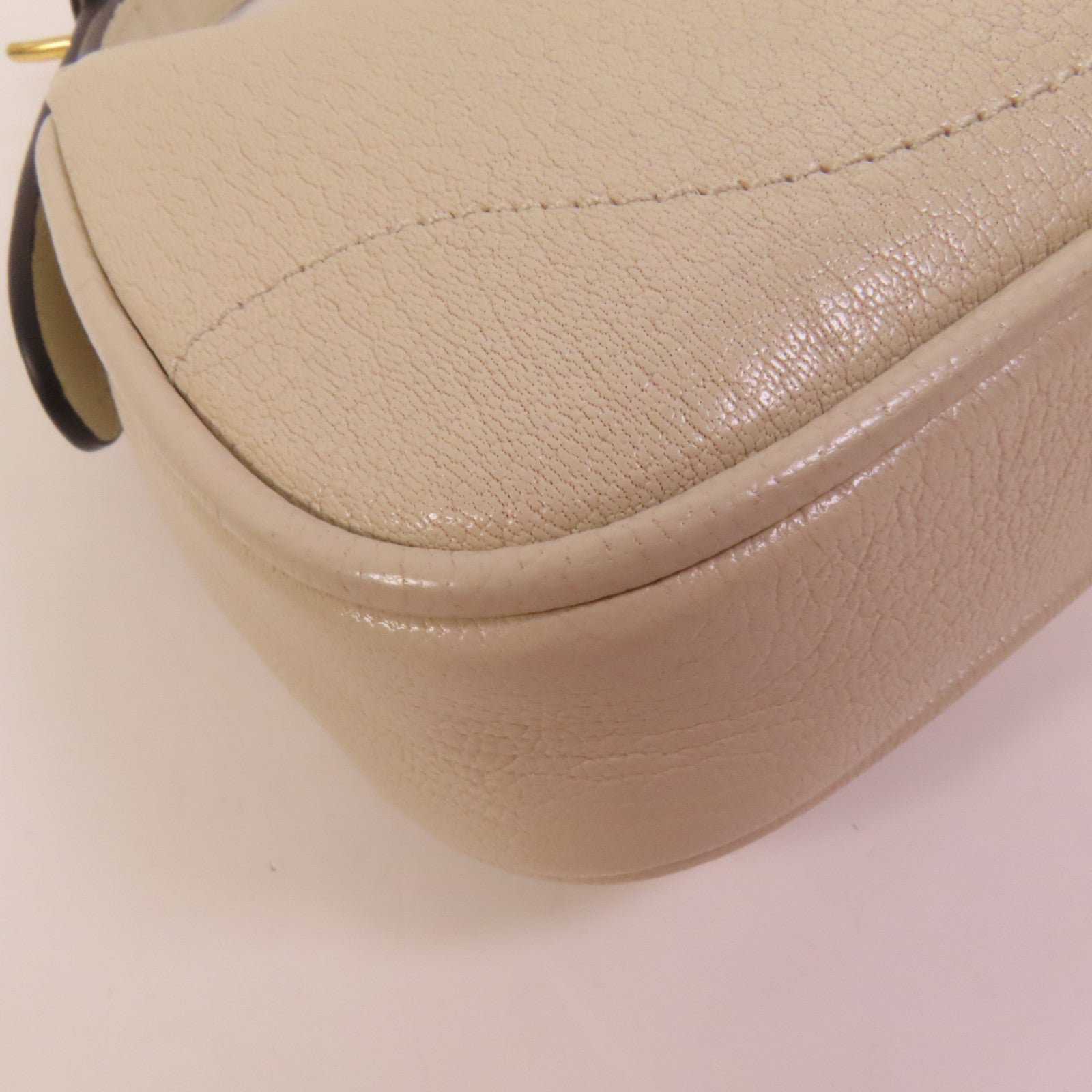 GUCCI 牛皮皮革Aphrodite Mini Bag金扣手挽袋