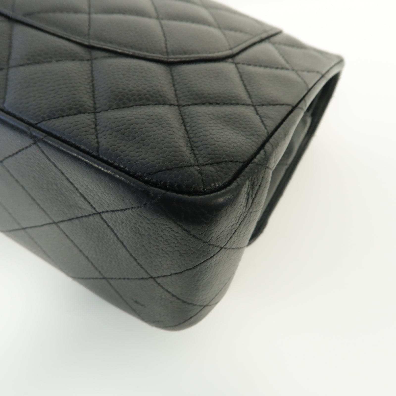 CHANEL **【激減優惠】皮革Classic Flap 30金扣鏈帶肩背袋黒色