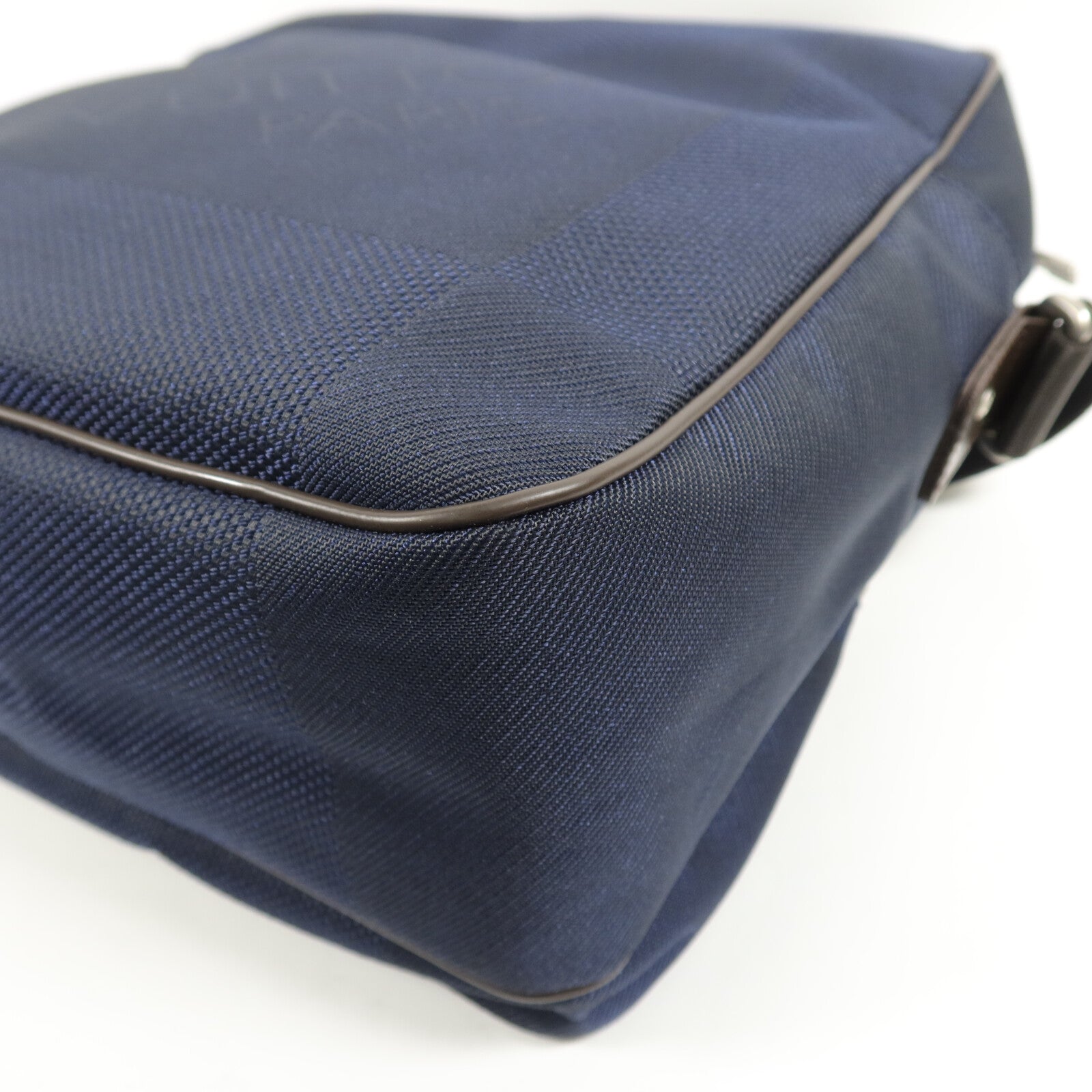 LOUIS VUITTON Damier Geant Pilot肩背袋