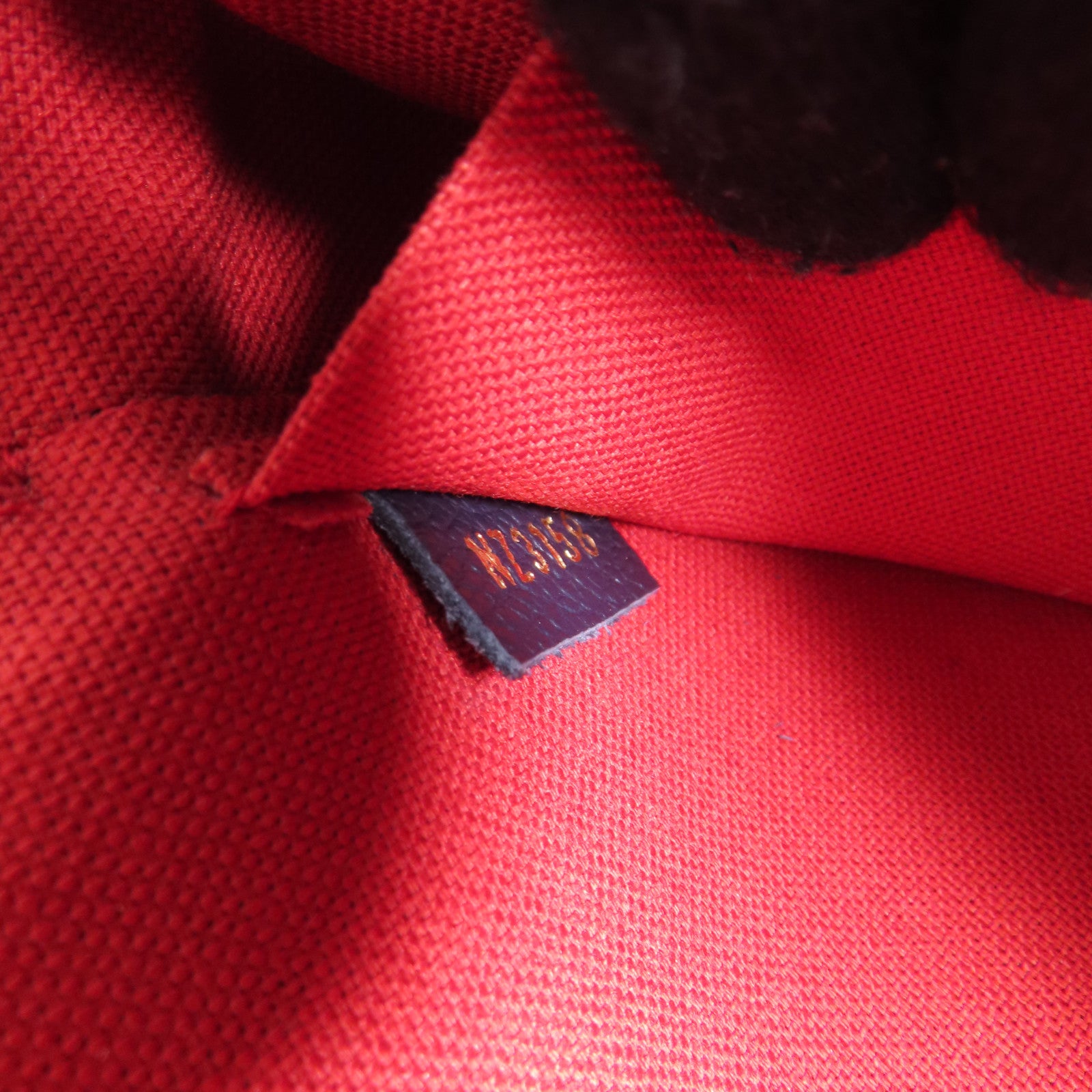 LOUIS VUITTON Monogram Empreinte Felicie Pochette金扣鏈帶肩背袋
