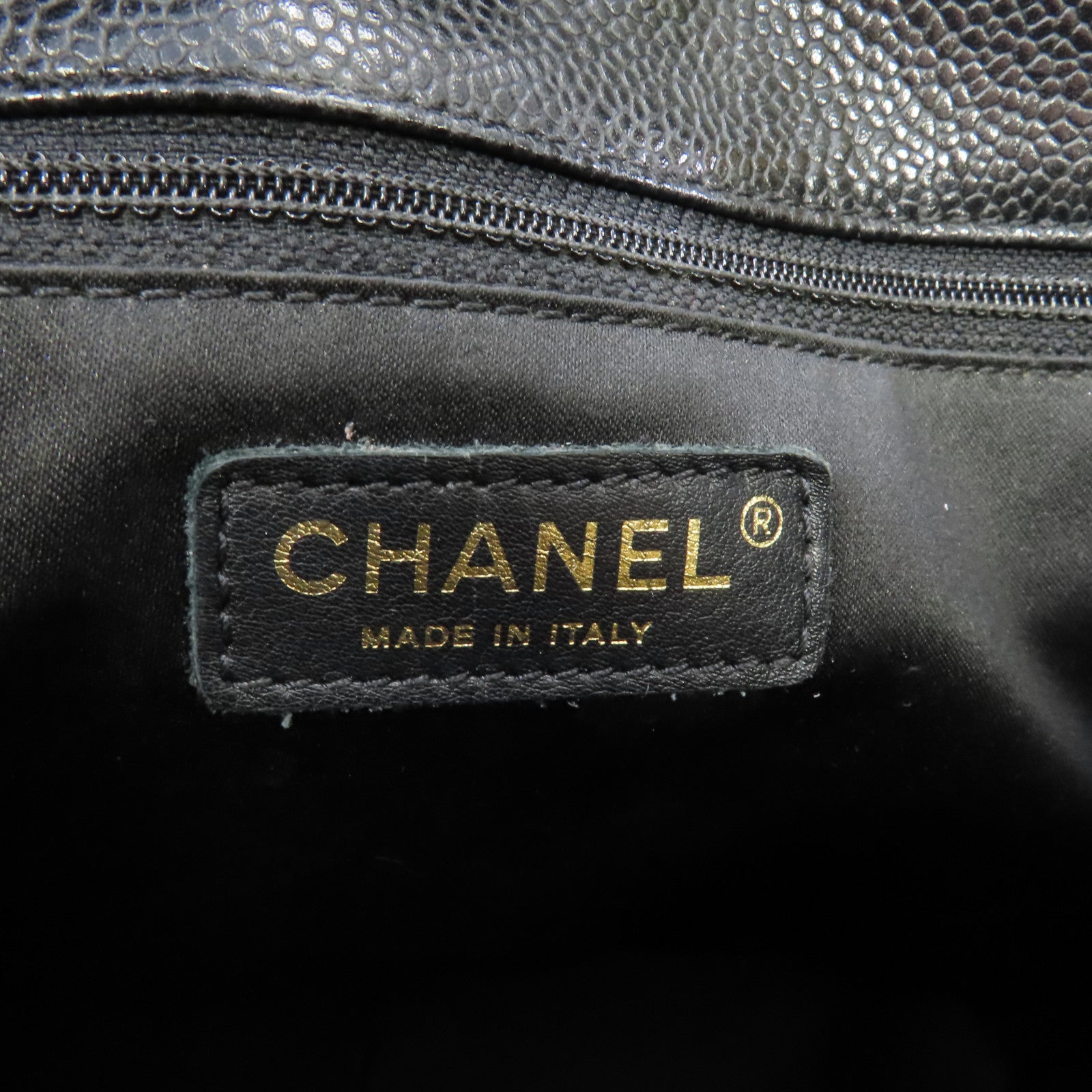 CHANEL 菱格牛皮皮革Chain Shoulder金扣鏈帶肩背袋黑色