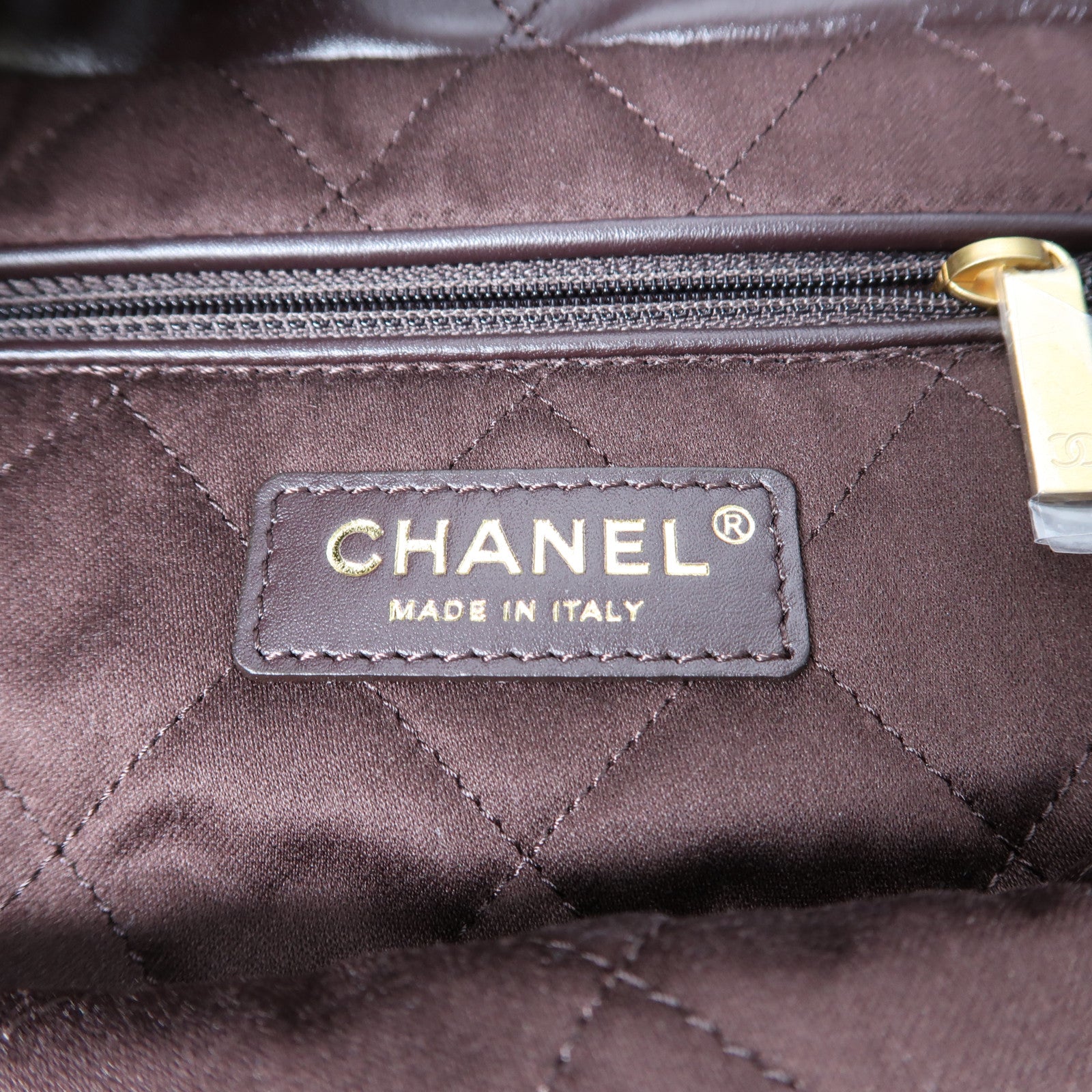 CHANEL 菱格牛皮皮革C22 Medium金扣鏈帶肩背袋啡色
