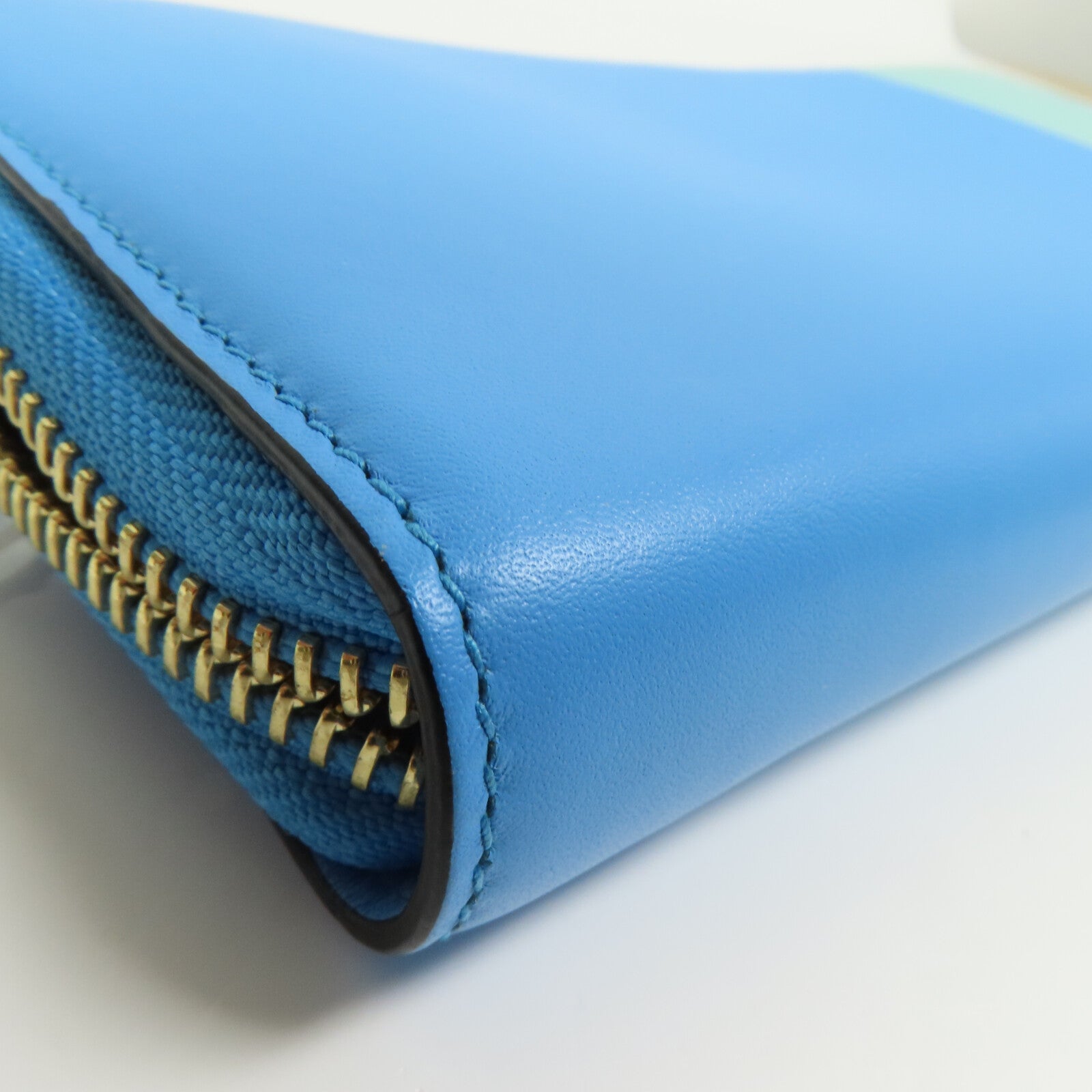 LOEWE 【激減優惠】牛皮皮革Round Long Wallet金扣拉鏈長錢包