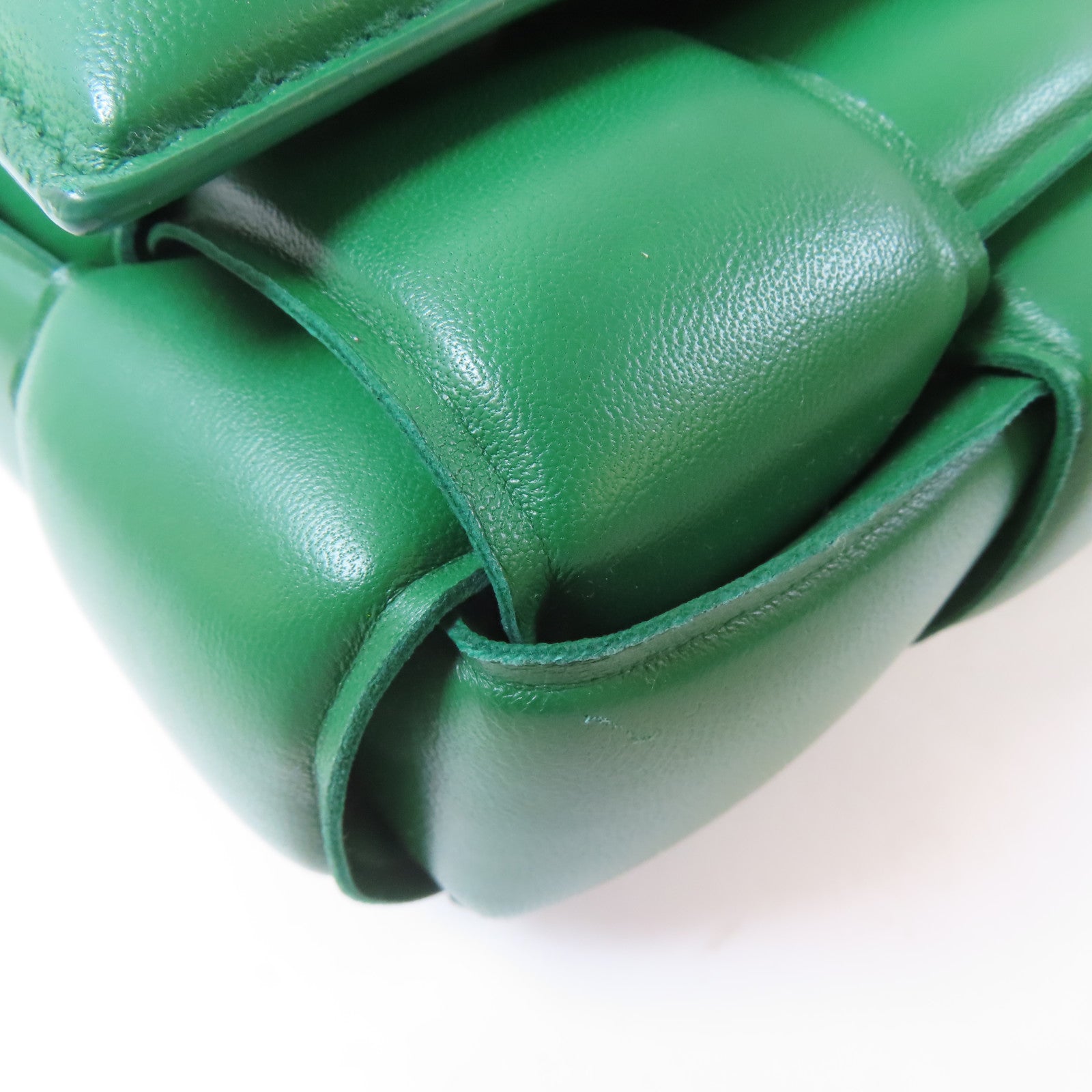 BOTTEGA VENETA 【激減優惠】牛皮皮革Padded Cassette金扣肩背袋綠色