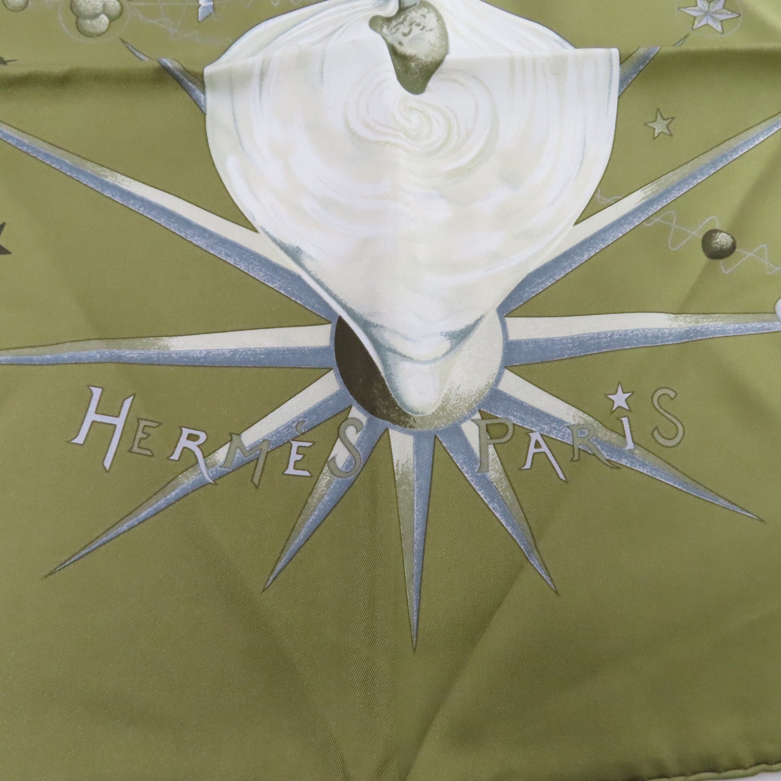 HERMES 【激減優惠】絲質90x90 Scarf絲巾軍綠色/彩色
