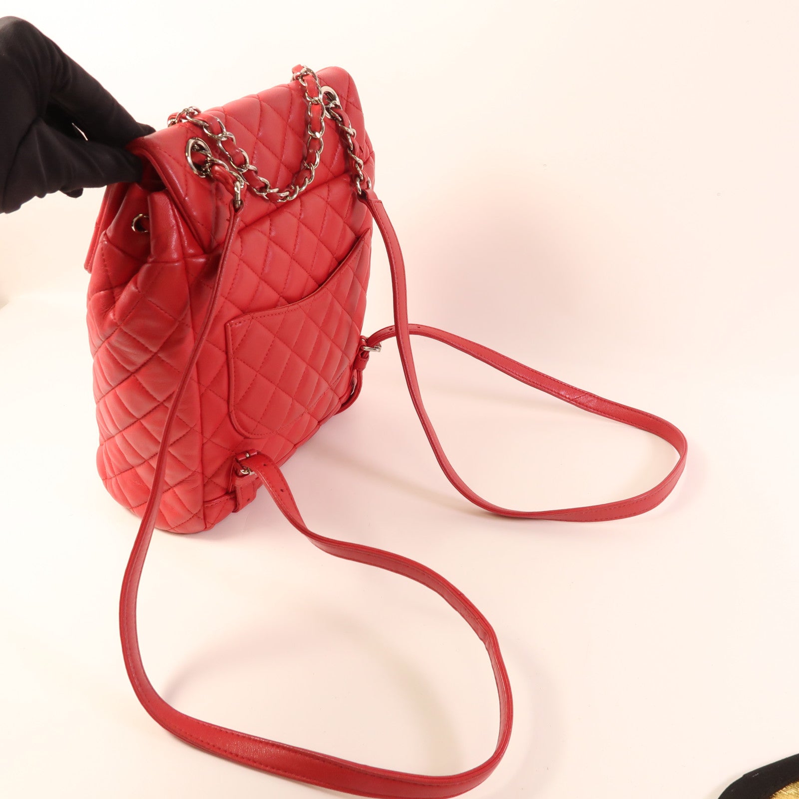 CHANEL 皮革Backpack金扣背包