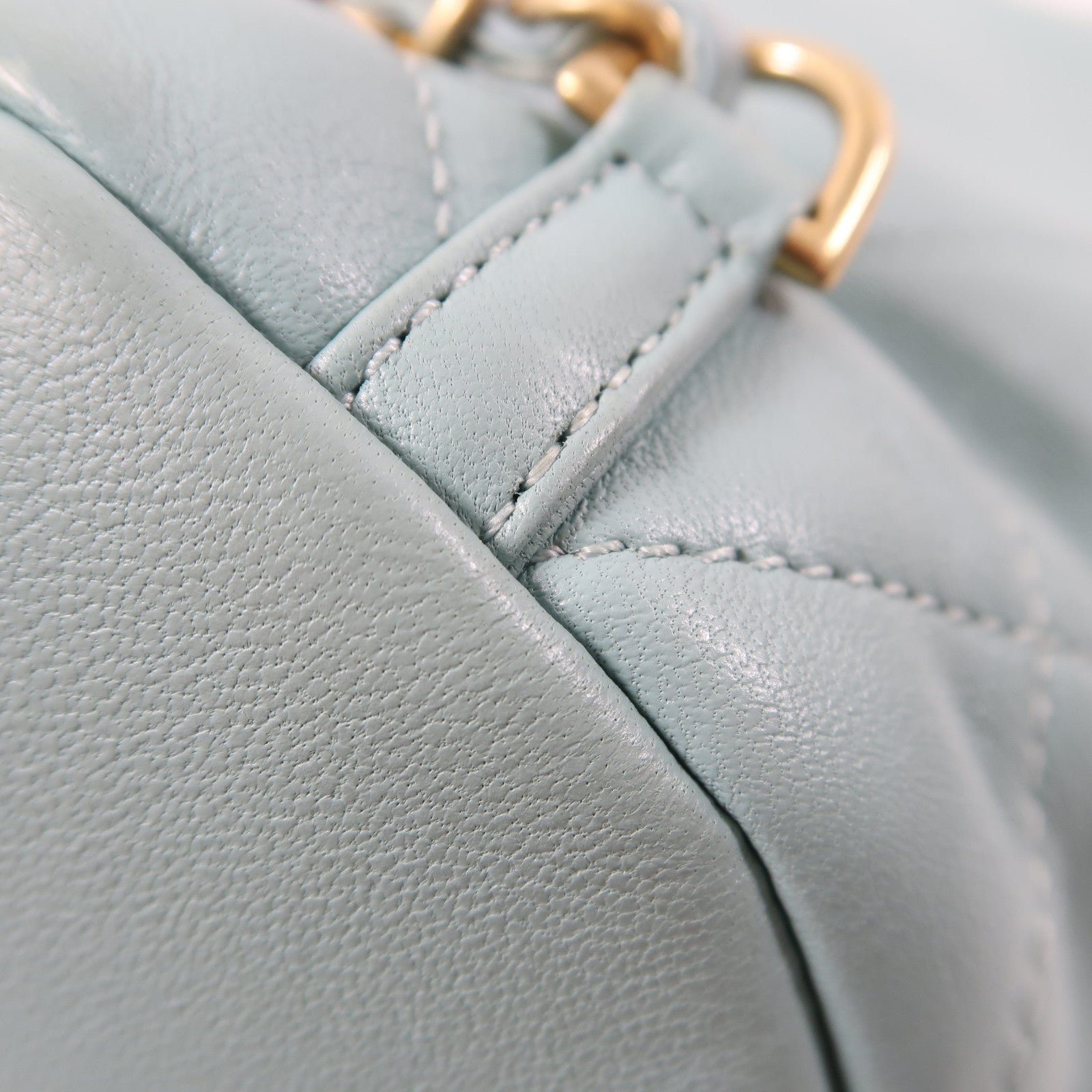 CHANEL 菱格牛皮皮革Backpack金扣鏈帶背包淺綠色