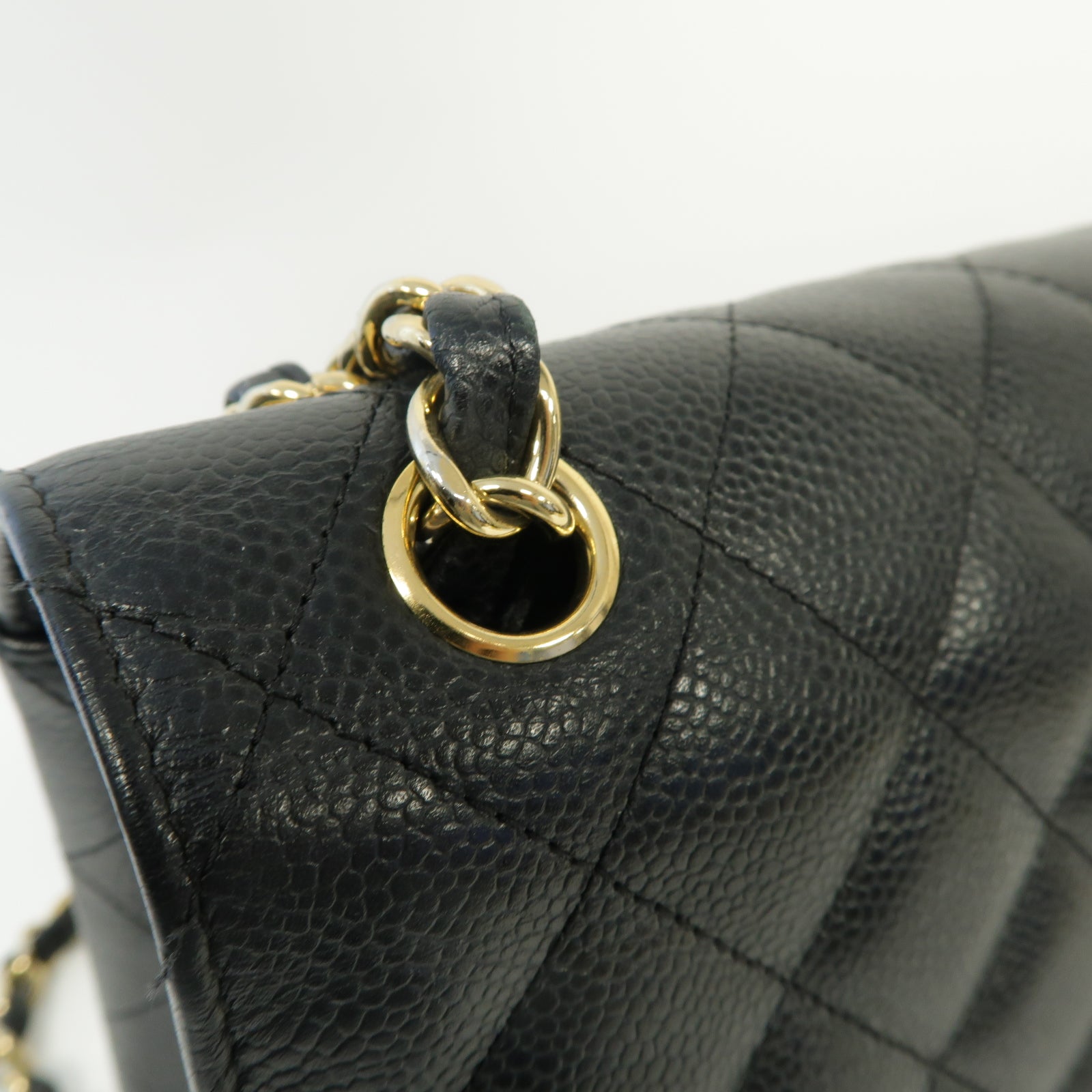 CHANEL **【激減優惠】皮革Classic Flap 30金扣鏈帶肩背袋黒色