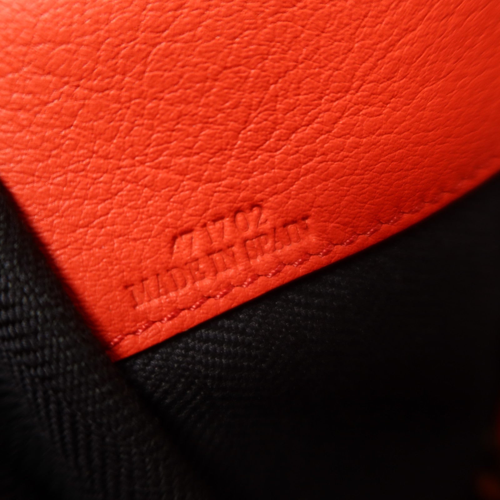 LOEWE 牛皮皮革Hammock金扣手挽肩背兩用袋