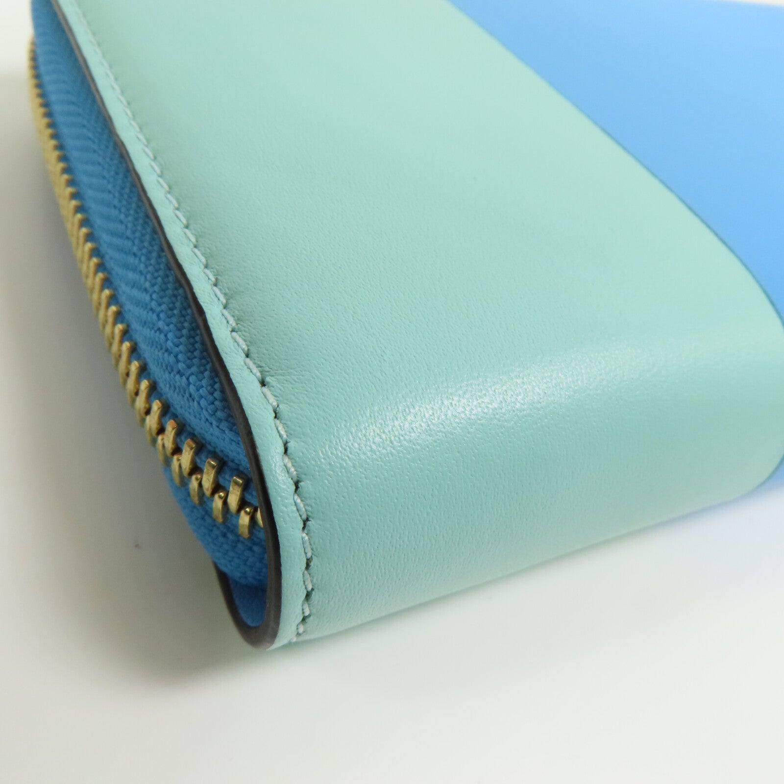 LOEWE 【激減優惠】牛皮皮革Round Long Wallet金扣拉鏈長錢包