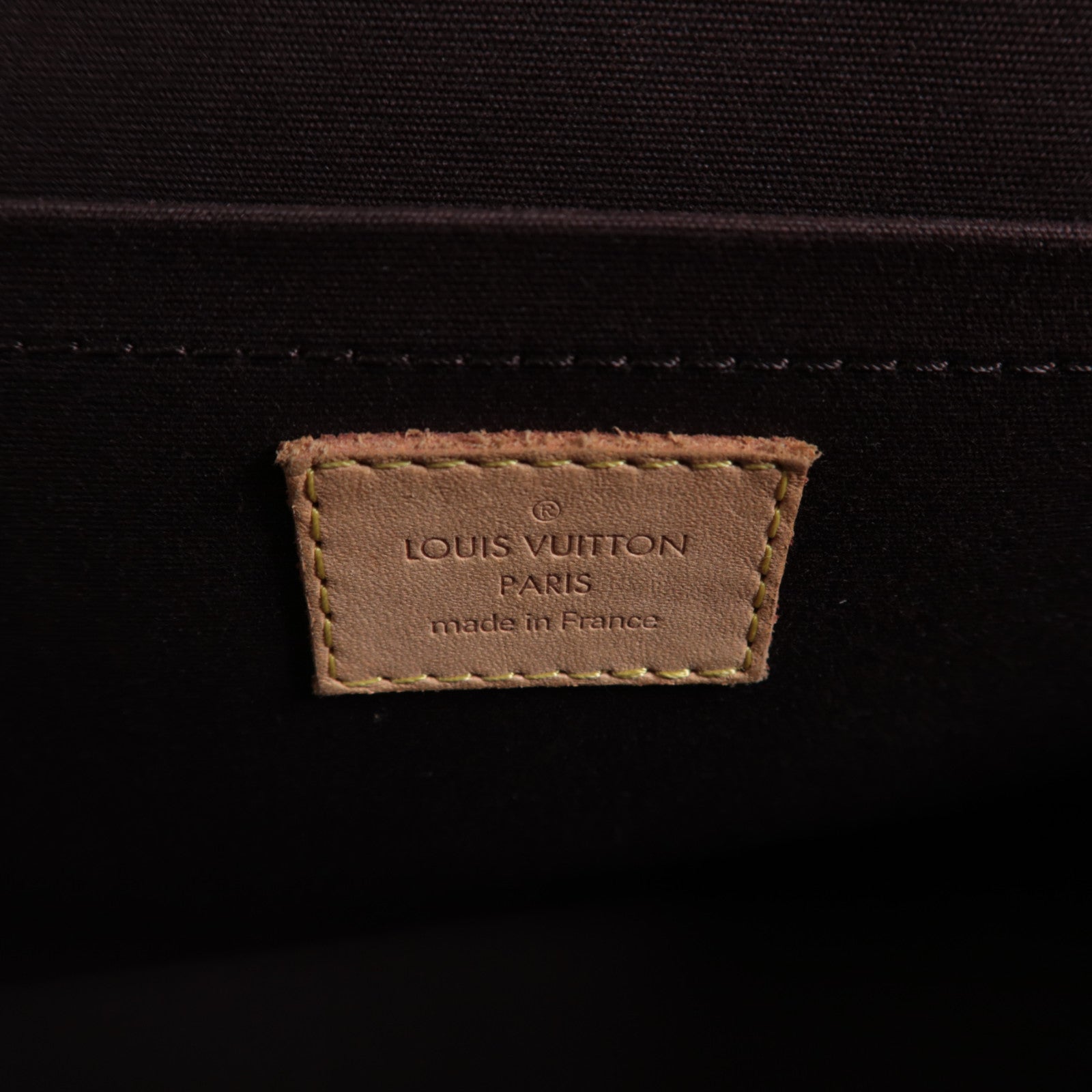LOUIS VUITTON Vernis Rosewood Avenue金扣手挽袋紅色