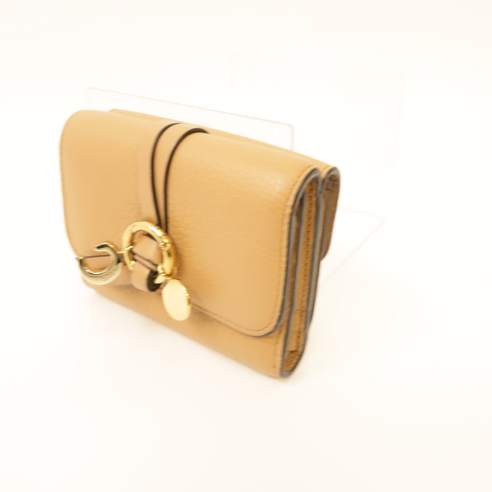 Chloe 牛皮皮革Alphabet Small Tri-Fold Wallet金扣錢包杏色
