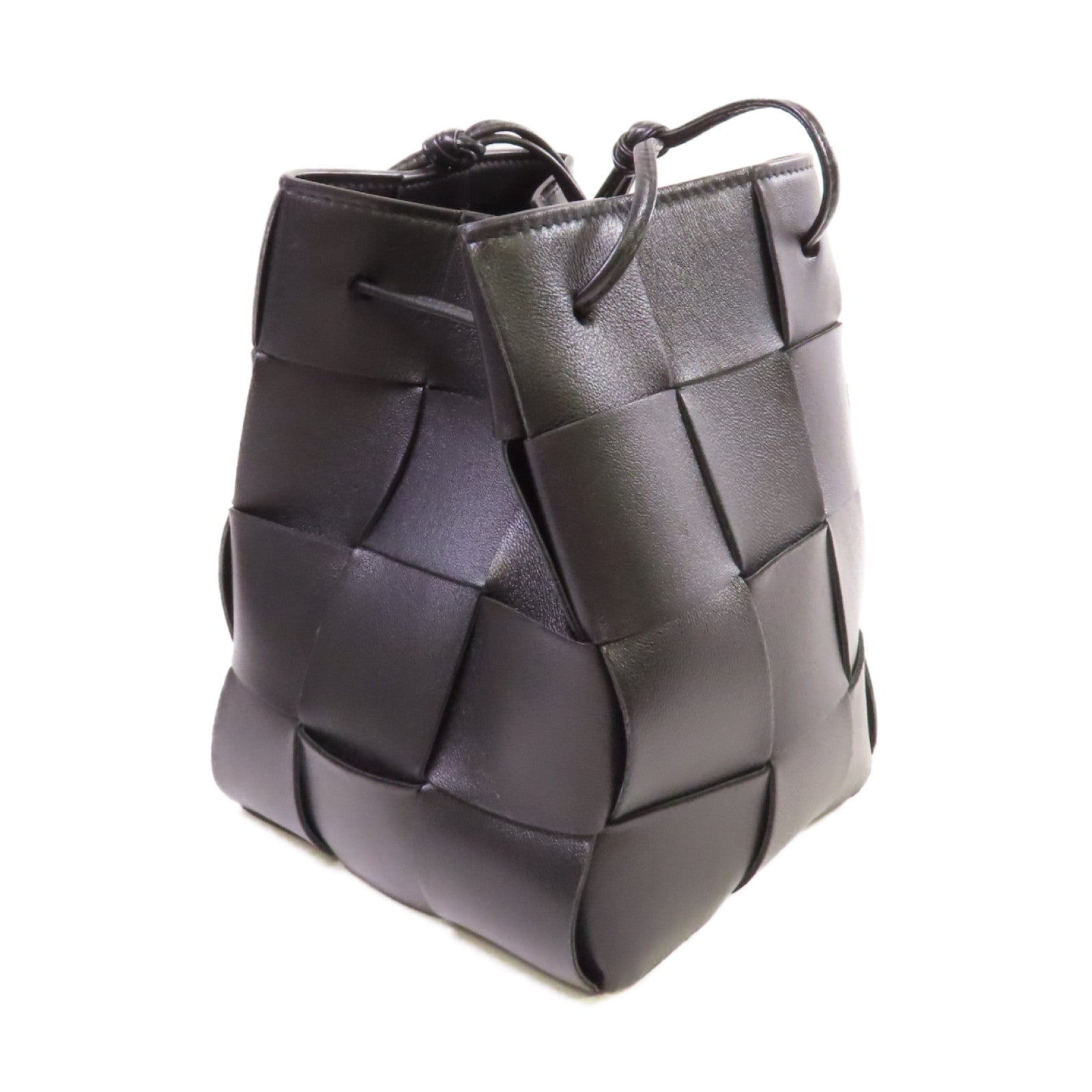 BOTTEGA VENETA 【激減優惠】織紋皮革Small Cassette Cross-Body Bucket Shoulder Bag肩背袋黑色
