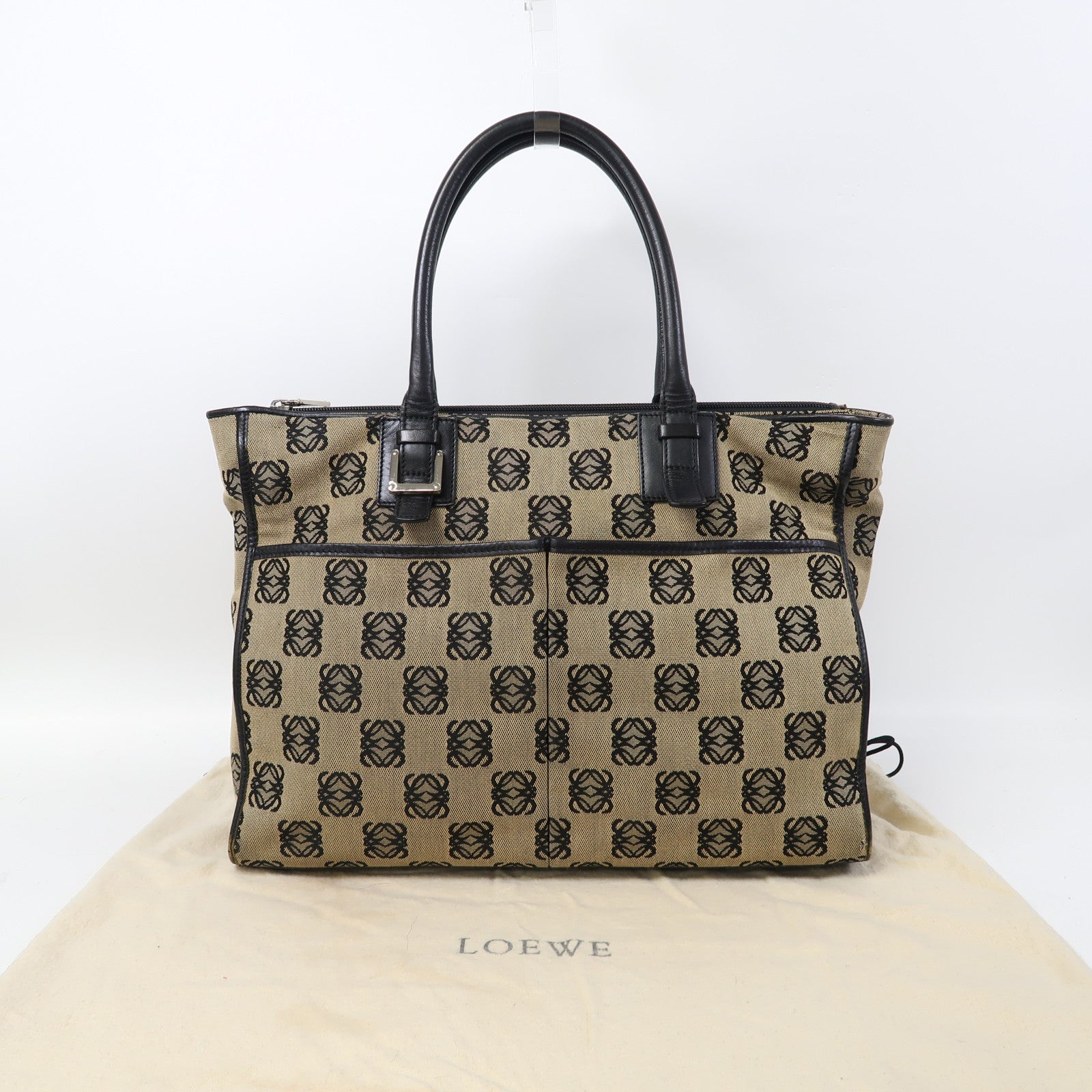 LOEWE 帆布Hand Bag銀扣手挽袋啡色