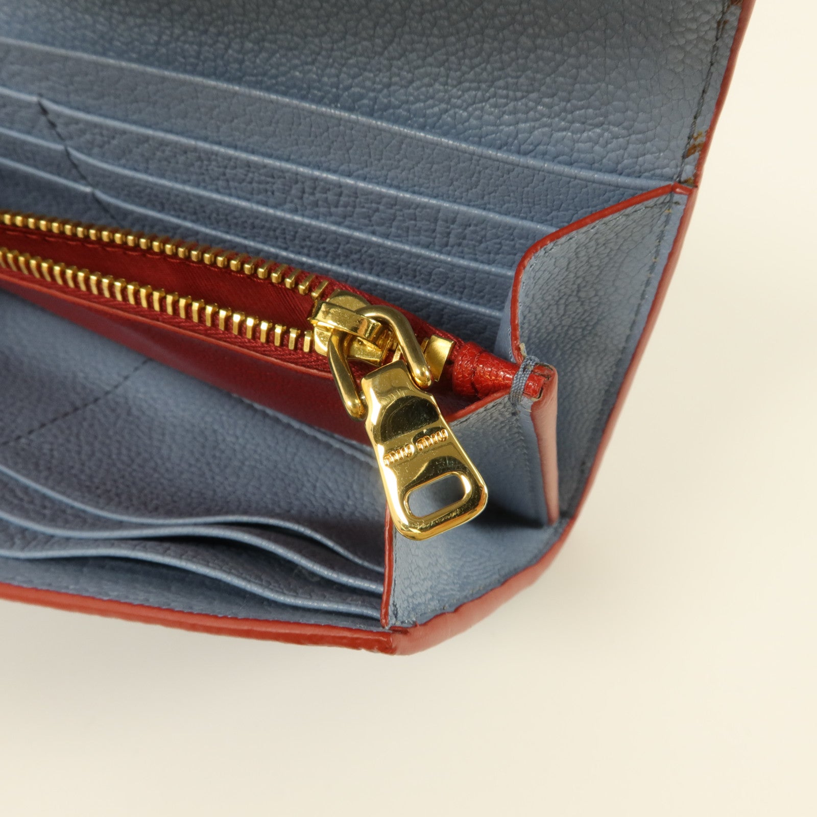 Miu Miu 牛皮皮革Long Wallet長錢包