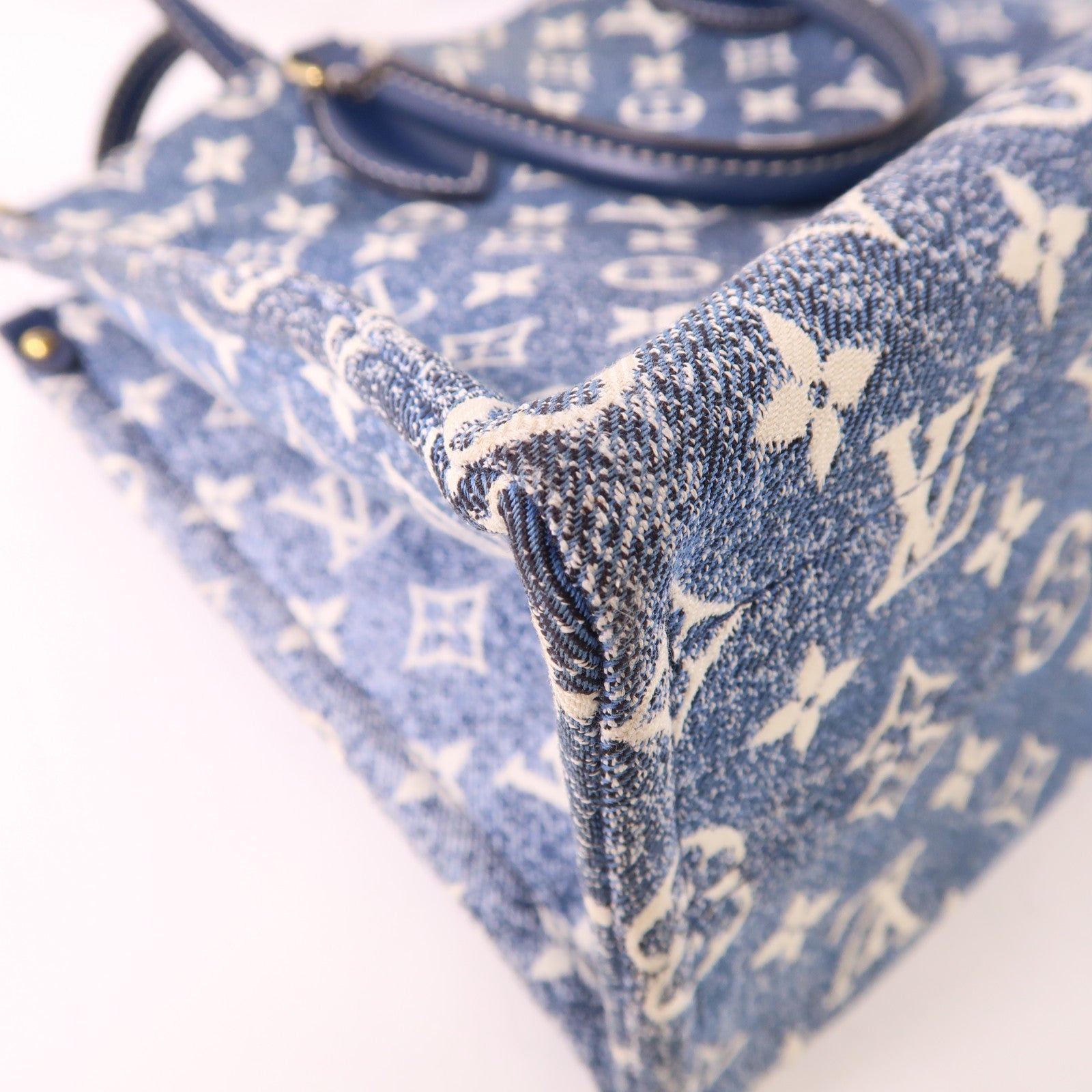 LOUIS VUITTON Monogram Denim On The Go MM金扣手挽肩背兩用袋
