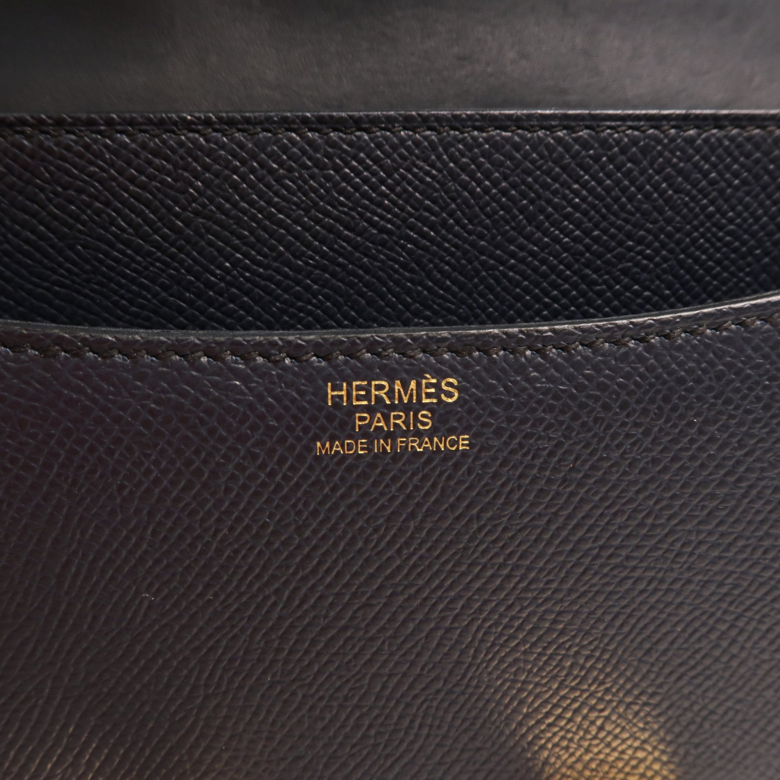 HERMES Epsom皮革Constance24金扣肩背袋Bleu Indigo