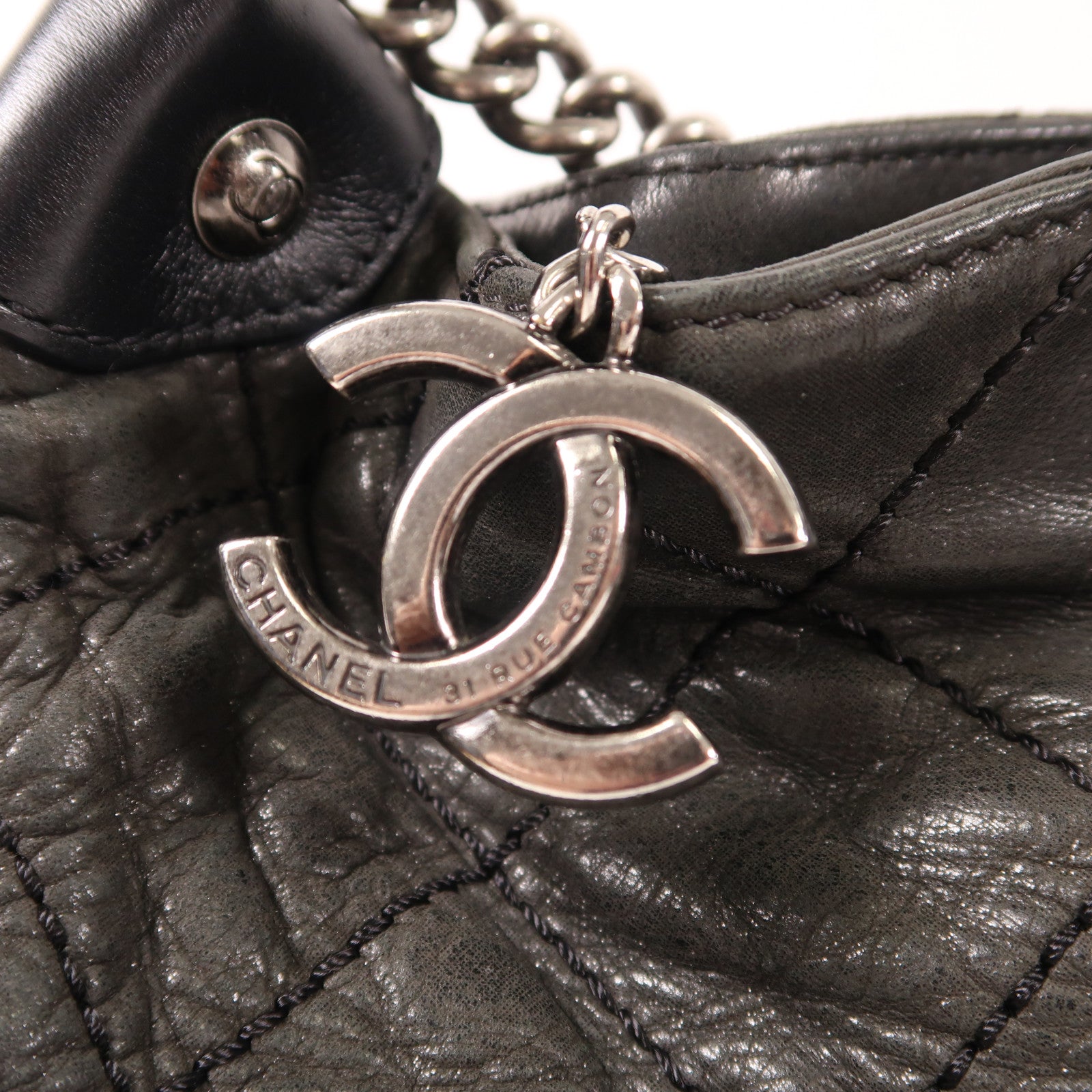 CHANEL 牛皮皮革Shoulder Bag銀扣鏈帶肩背袋