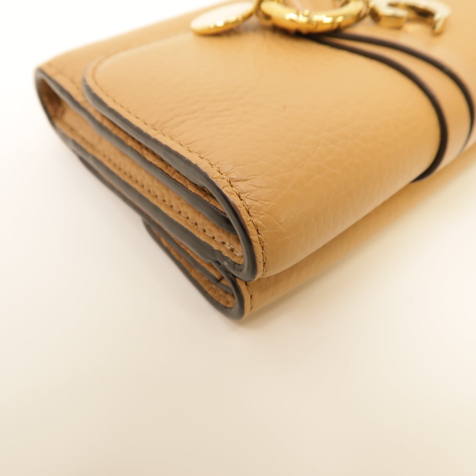 Chloe 牛皮皮革Alphabet Small Tri-Fold Wallet金扣錢包杏色
