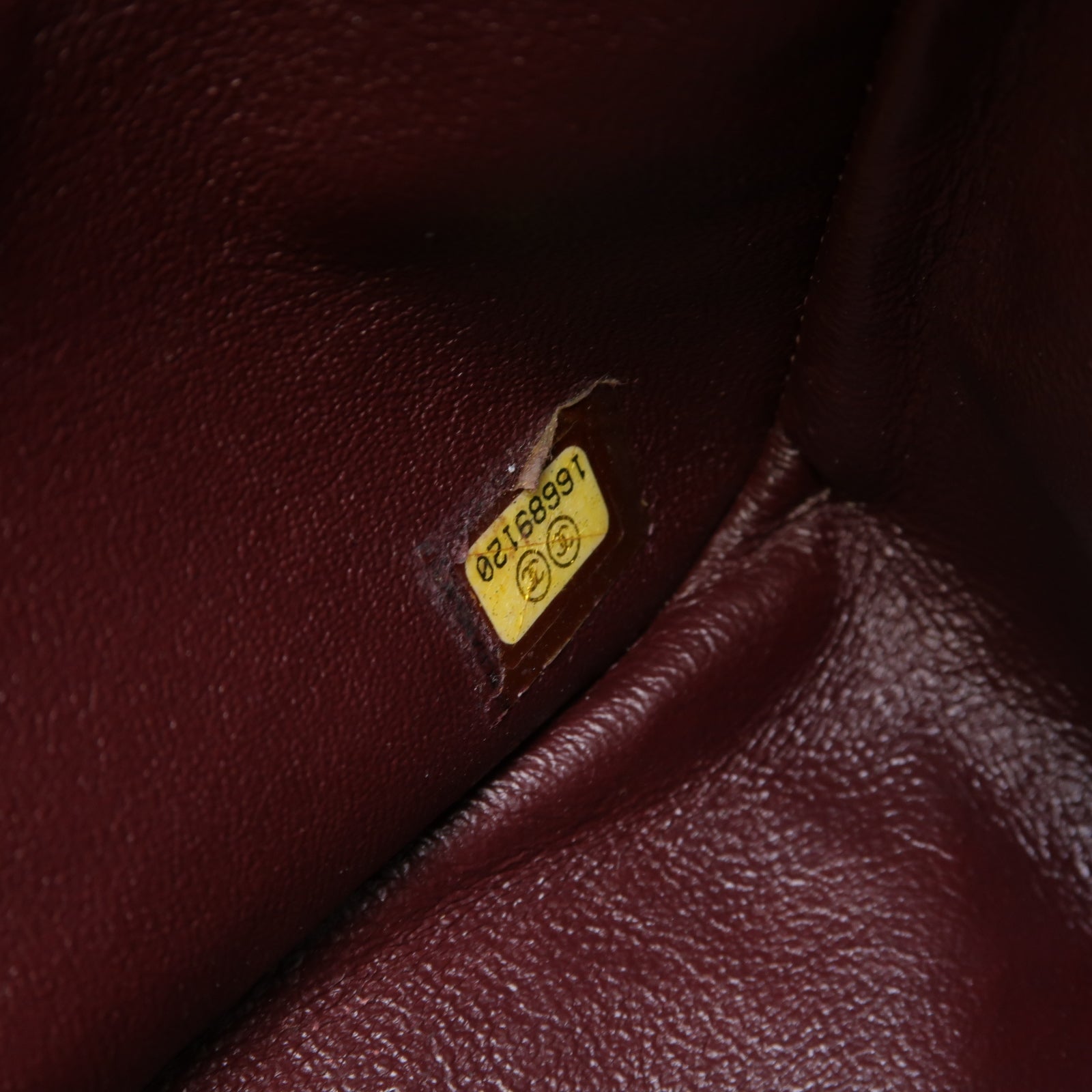 CHANEL **【激減優惠】皮革Classic Flap 30金扣鏈帶肩背袋黒色