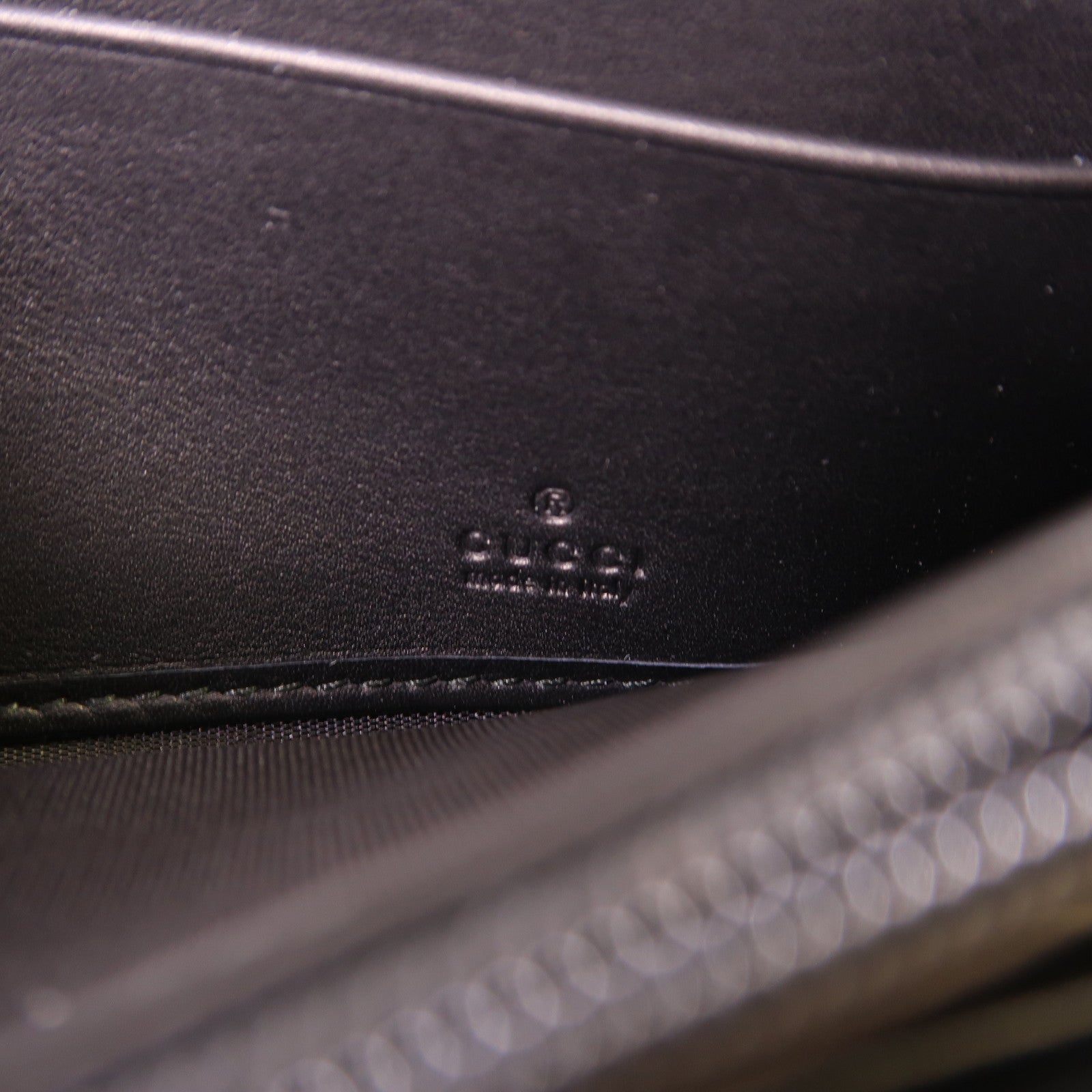 GUCCI 牛皮皮革Wallet銀扣長錢包