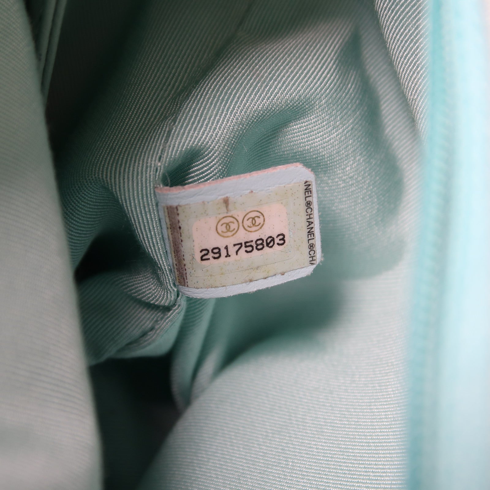 CHANEL 菱格牛皮皮革Backpack金扣鏈帶背包淺綠色