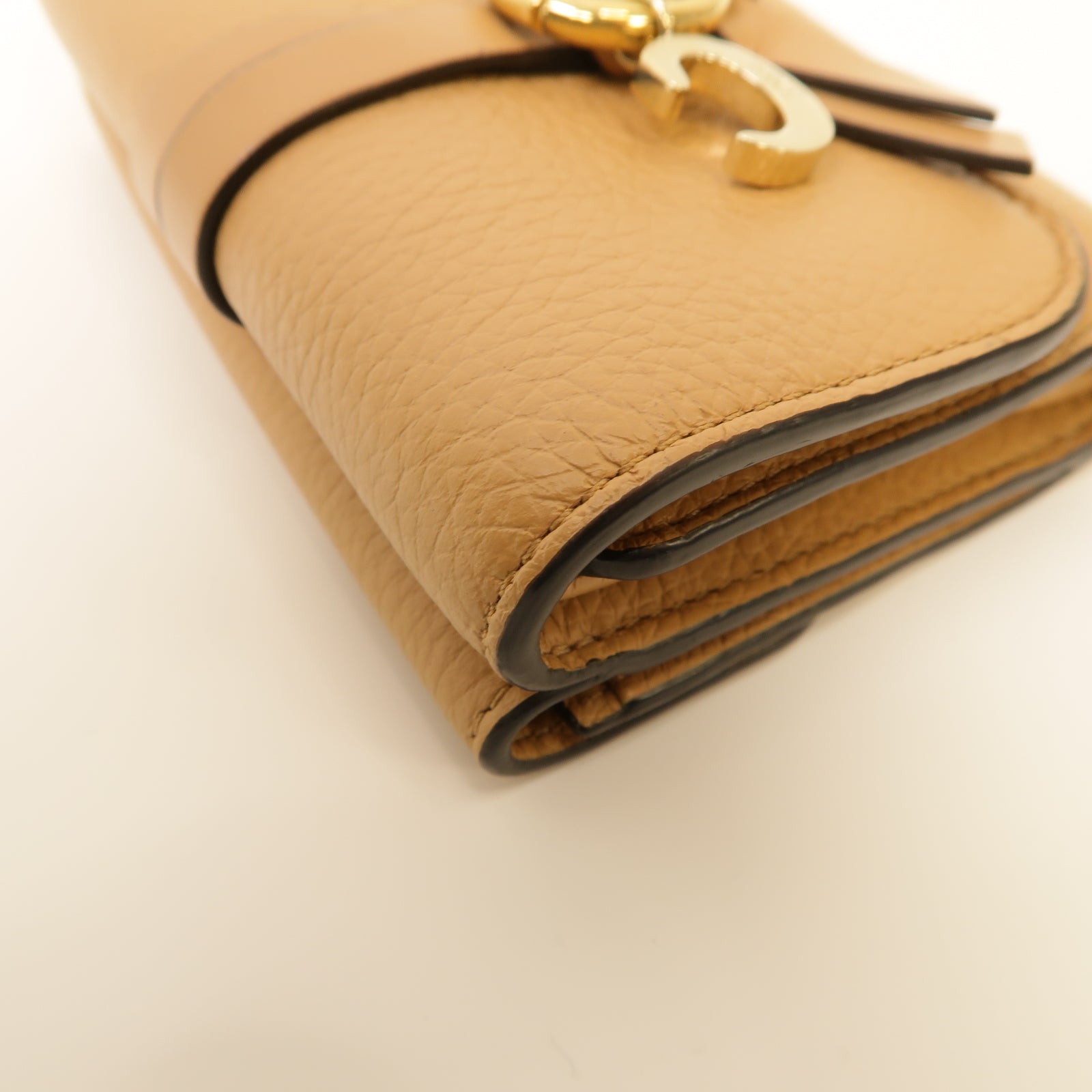Chloe 牛皮皮革Alphabet Small Tri-Fold Wallet金扣錢包杏色
