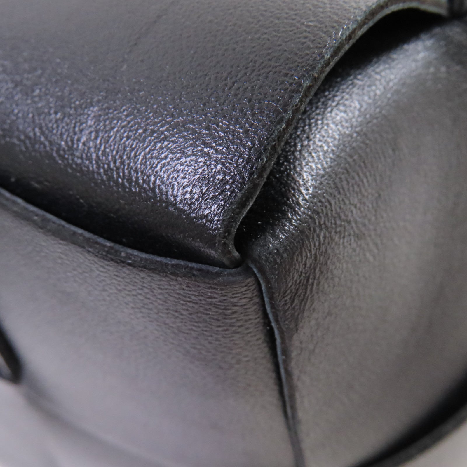 BOTTEGA VENETA 【激減優惠】織紋皮革Small Cassette Cross-Body Bucket Shoulder Bag肩背袋黑色