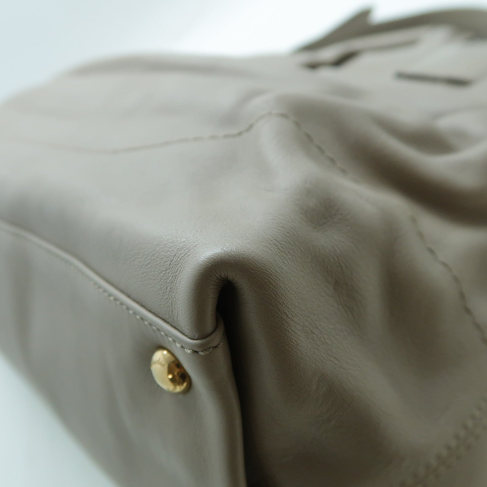 Salvatore Ferragamo 牛皮皮革2 Way Shoulder金扣手挽肩背兩用袋米色