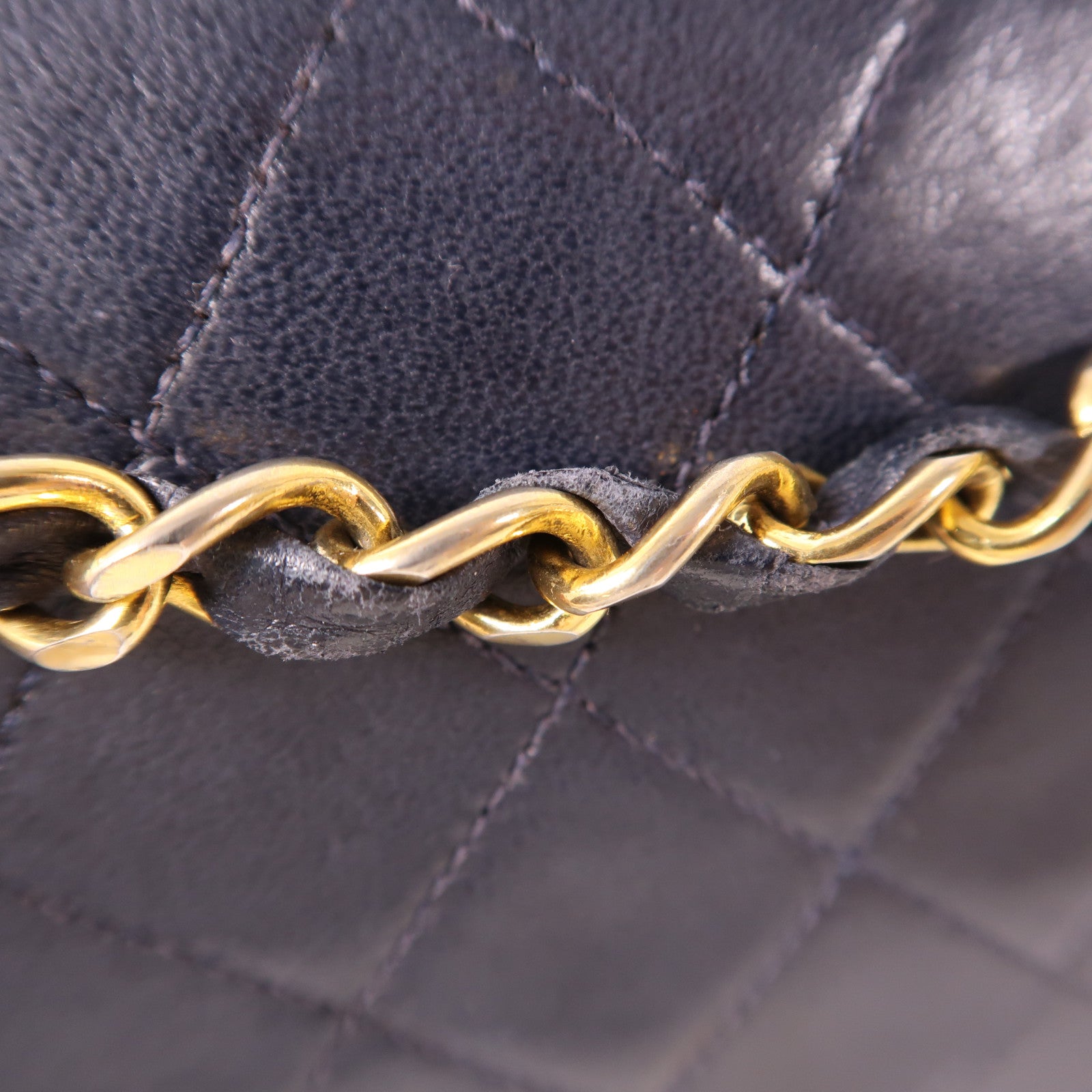 CHANEL 羊皮皮革Vintage Chain Shoulder金扣鏈帶肩背袋