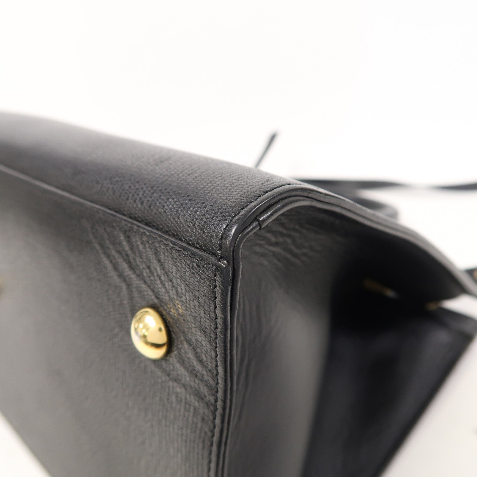 YVES SAINT LAURENT 牛皮皮革2 Way Shoulder金扣手挽肩背兩用袋黑色