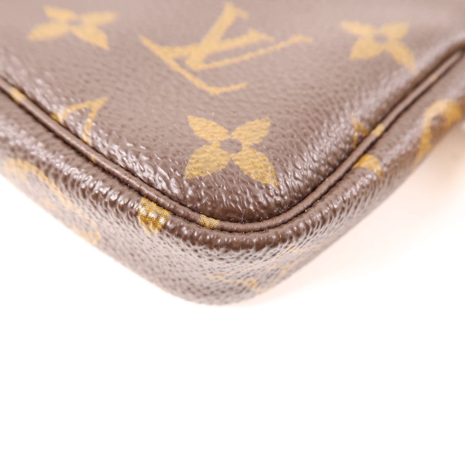 LOUIS VUITTON Monogram Mini Pochette Accessoires金扣手挽袋棕色